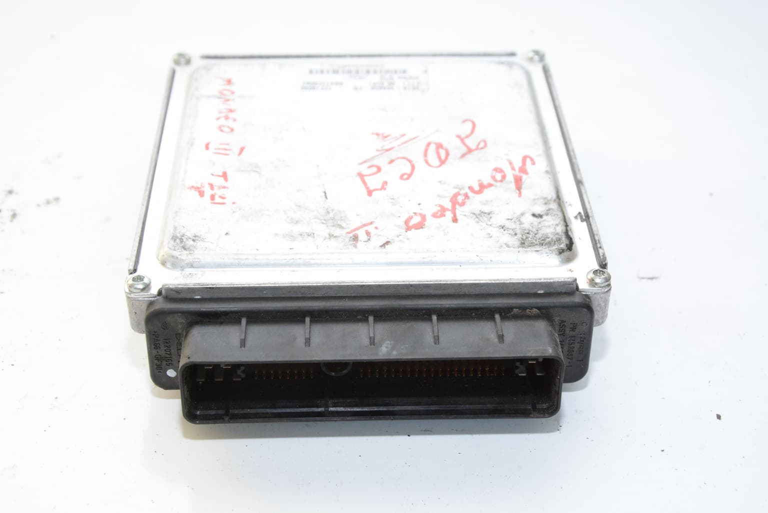Engine control unit Ford MONDEO Mk 3 2000–2007 3S7A12A650FD