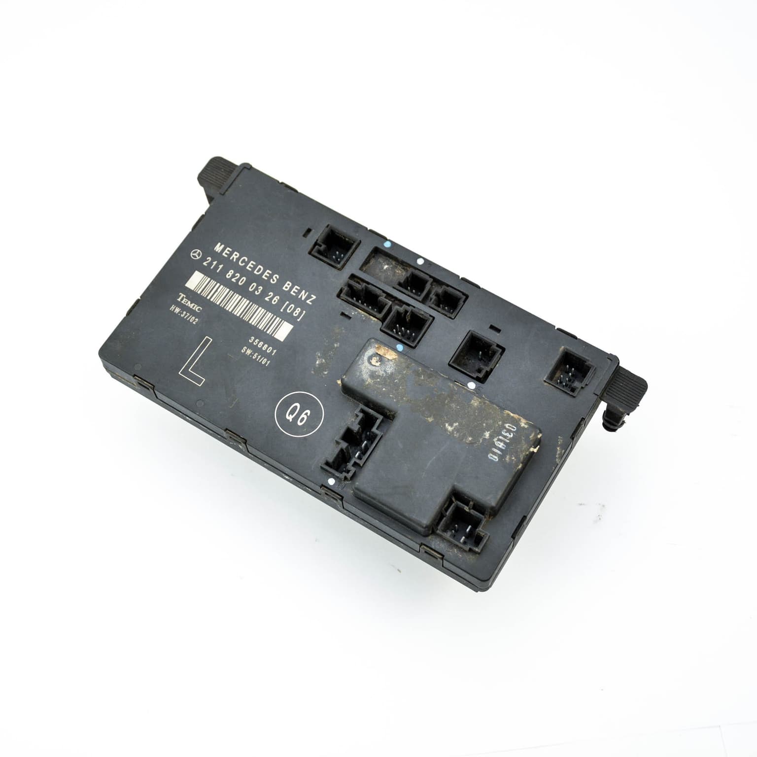 Calculateur Mercedes-Benz E-CLASS (W211) 2002–2009 2118200326 – 1