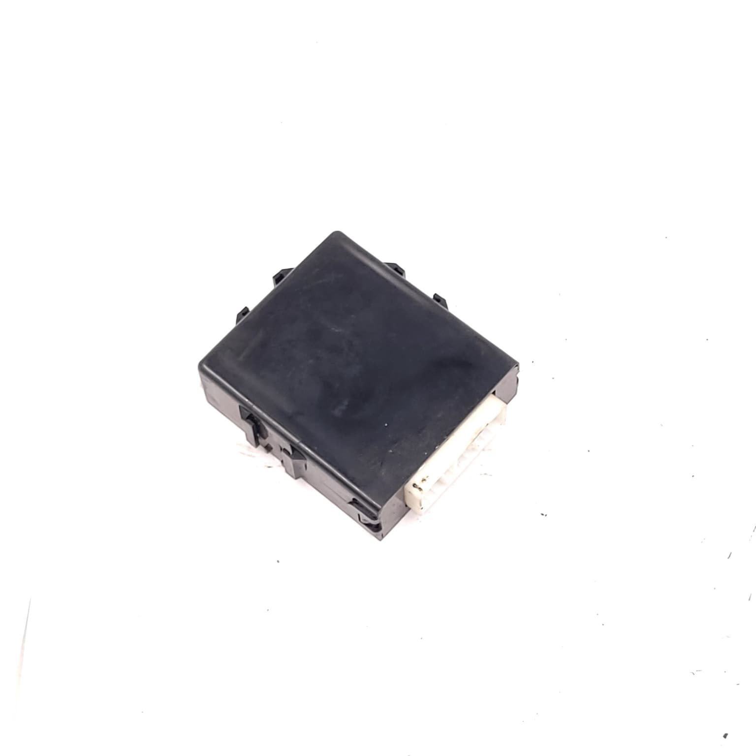 Control unit Suzuki WAGON R+ (MM) 2000+ 3870084E00 – 1