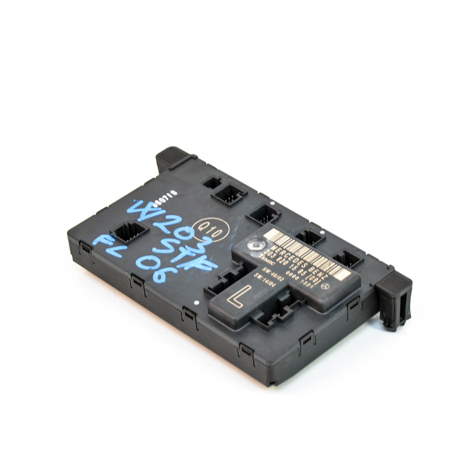 Calculateur Mercedes-Benz C-CLASS (W203) 2000–2007 2038201585 – 1