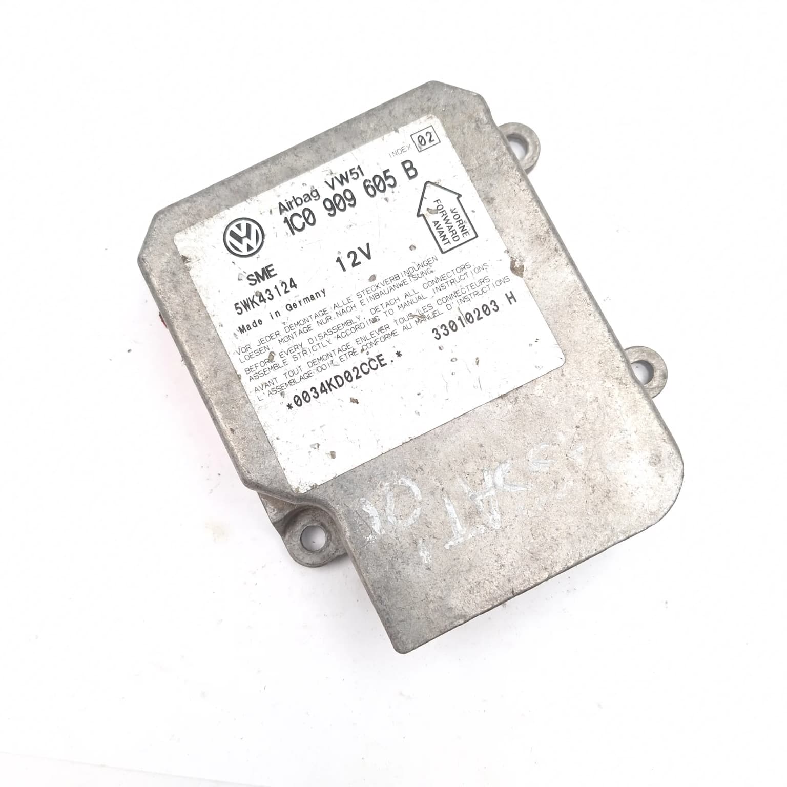 Airbag control module VW PASSAT B5, B5.5 1996–2005 1C0909605B – 1