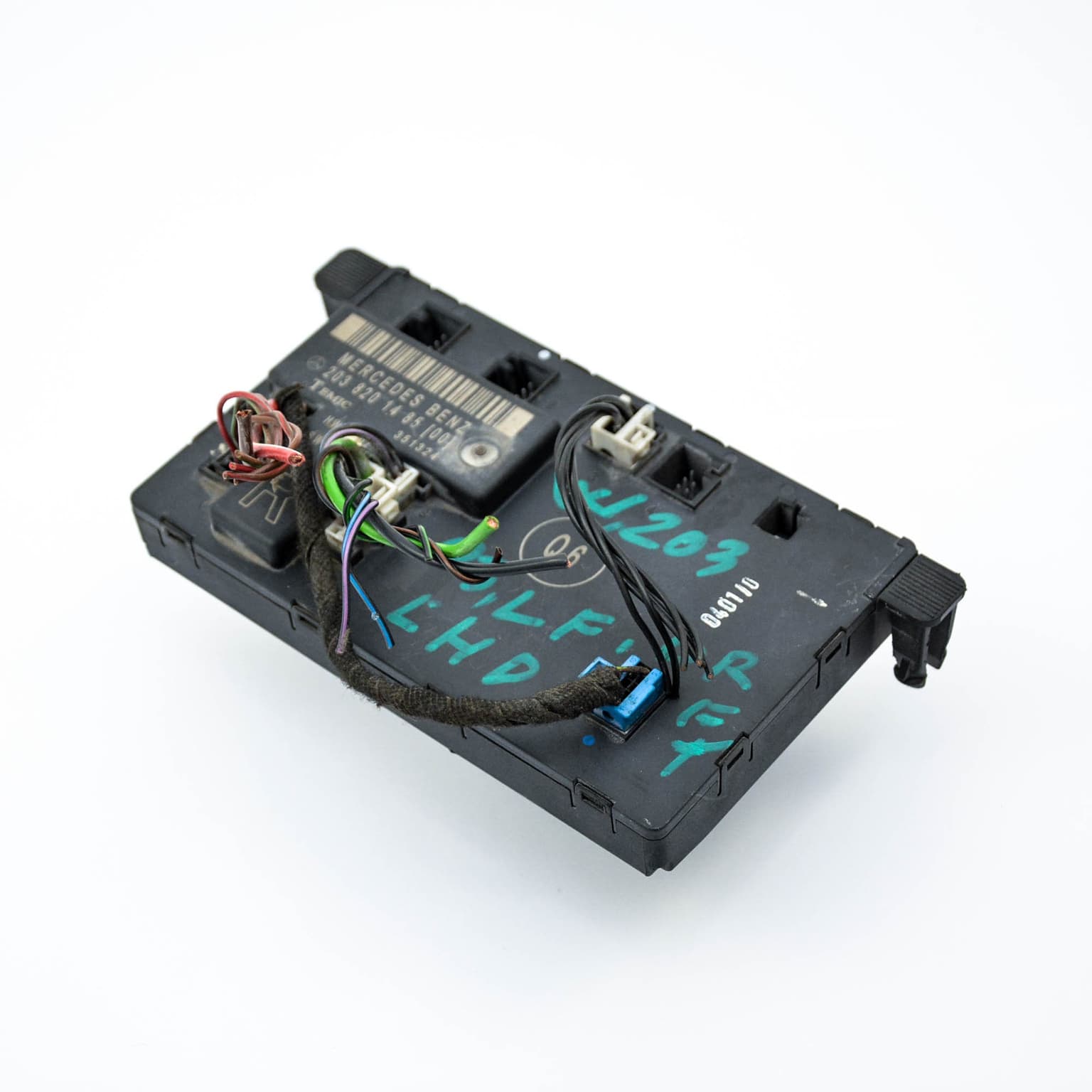 Control unit Mercedes-Benz C-CLASS (W203) 2000–2007 2038201485 – 1