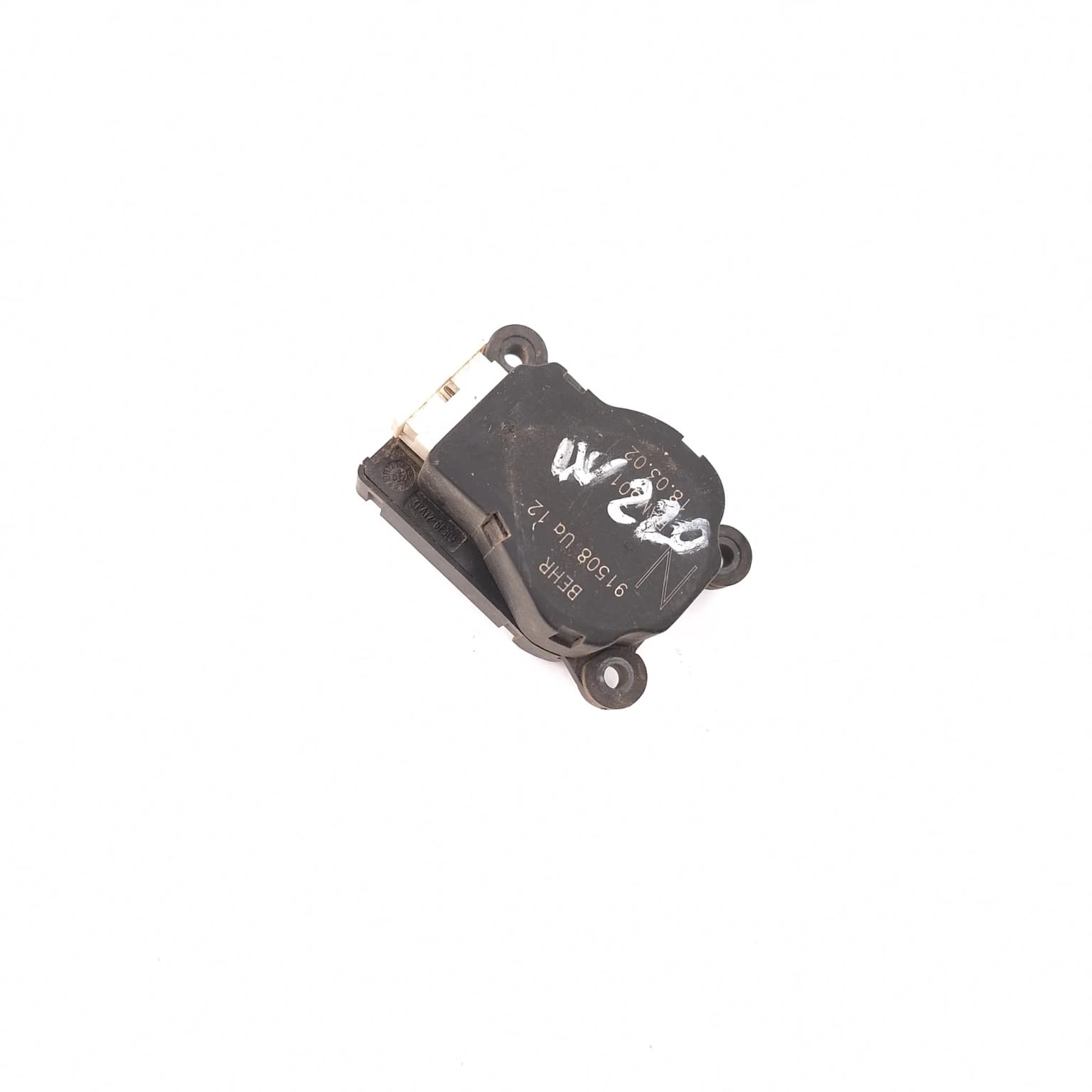 Electronic actuator Mercedes-Benz C-CLASS (W203) 2000–2007 91508UA12 – 1