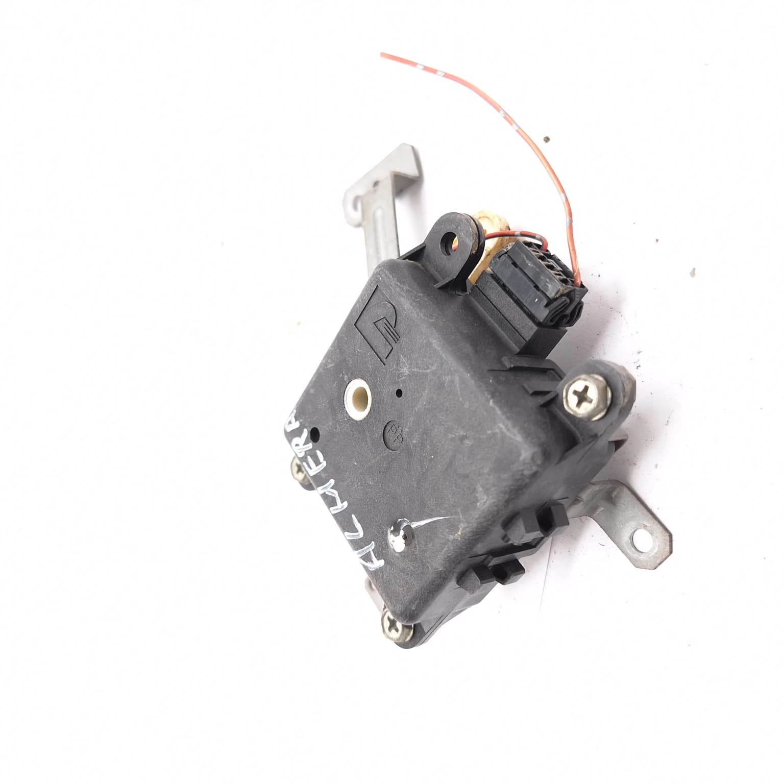 Electronic actuator Nissan ALMERA TINO (V10) 2000–2006 3N58030820 – 1