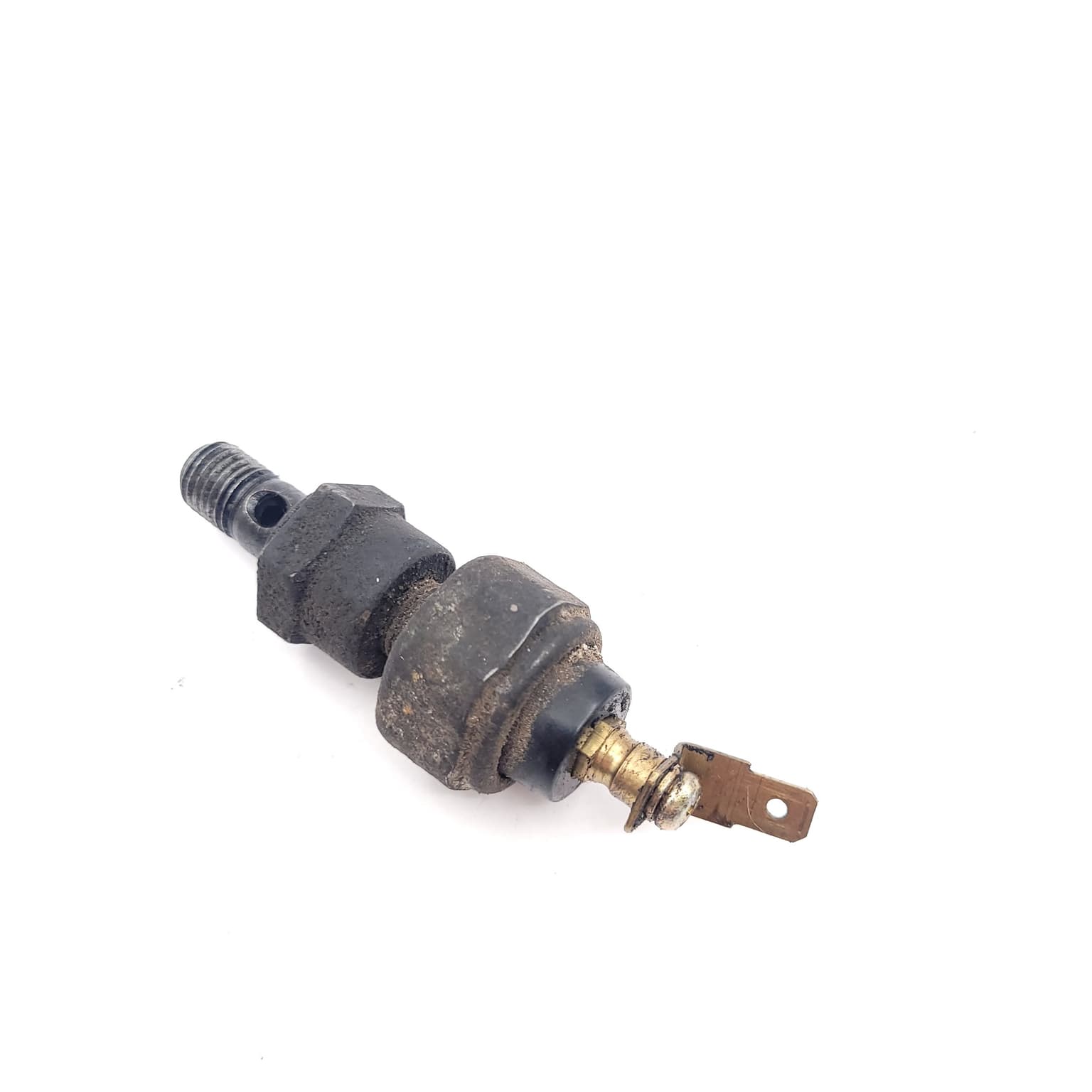 Oil pressure sensor Kia SORENTO 1 (JC) 2002–2009 2.5 CRDi D4CB – 1