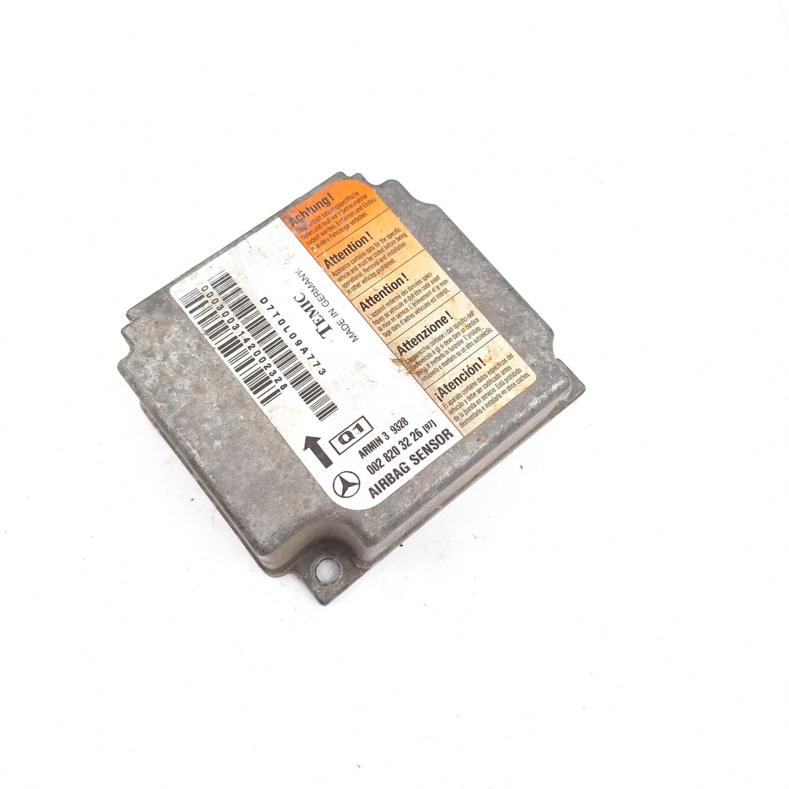 Airbag control module Mercedes-Benz E-CLASS (W210) 1995–2003 0028203226 – 1