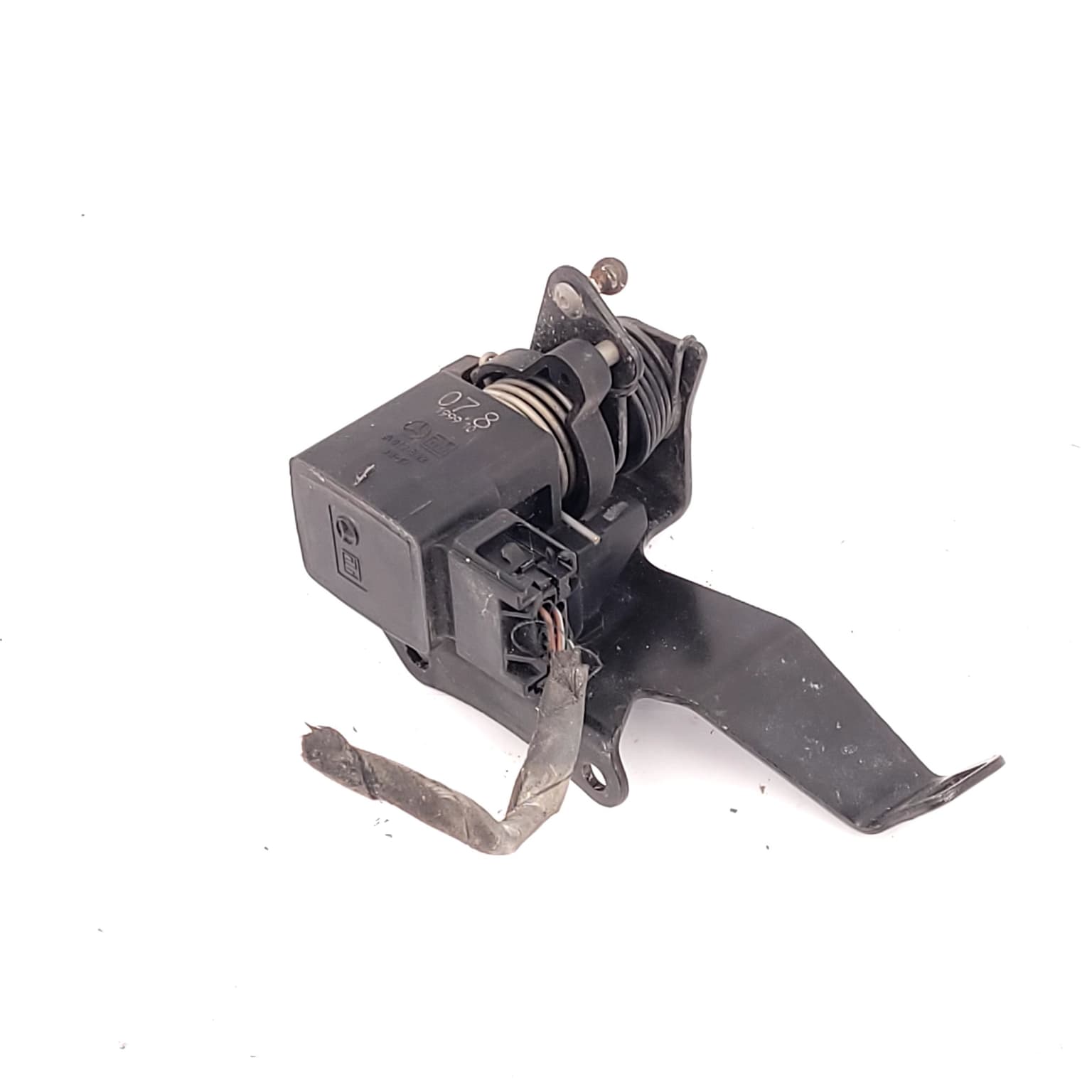 Acceleration sensor Mercedes-Benz E-CLASS (W210) 1995–2003 E 320 CDI (210.026) OM 613.961 A0125423317 – 1