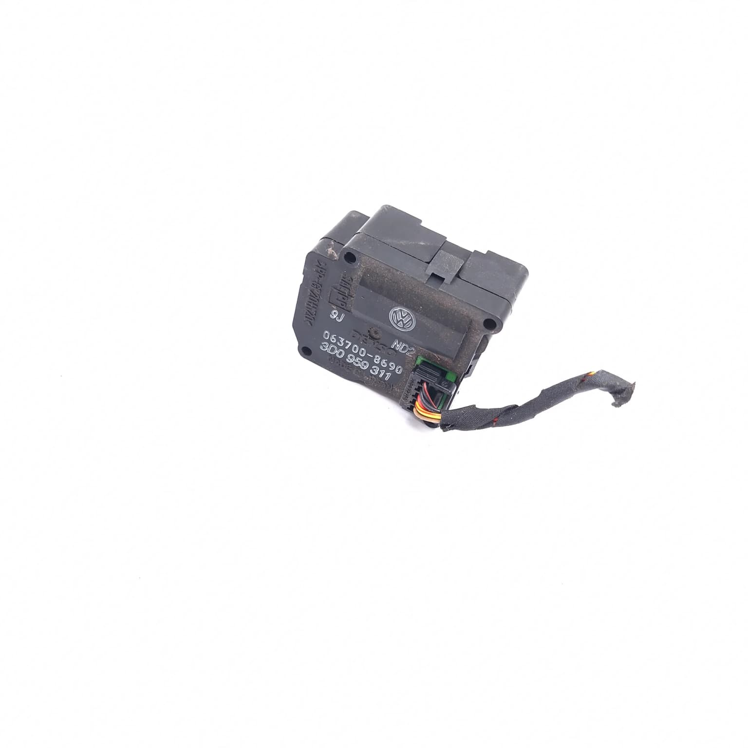 Electronic actuator VW PHAETON (3D) 2002–2016 3.0 V6 TDI 4motion CEXA 3D0959311 – 1