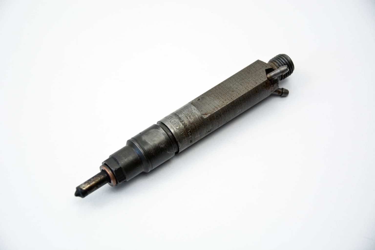 Fuel injector Skoda FABIA 1 1999–2007 1.9 SDI 028130203F – 1