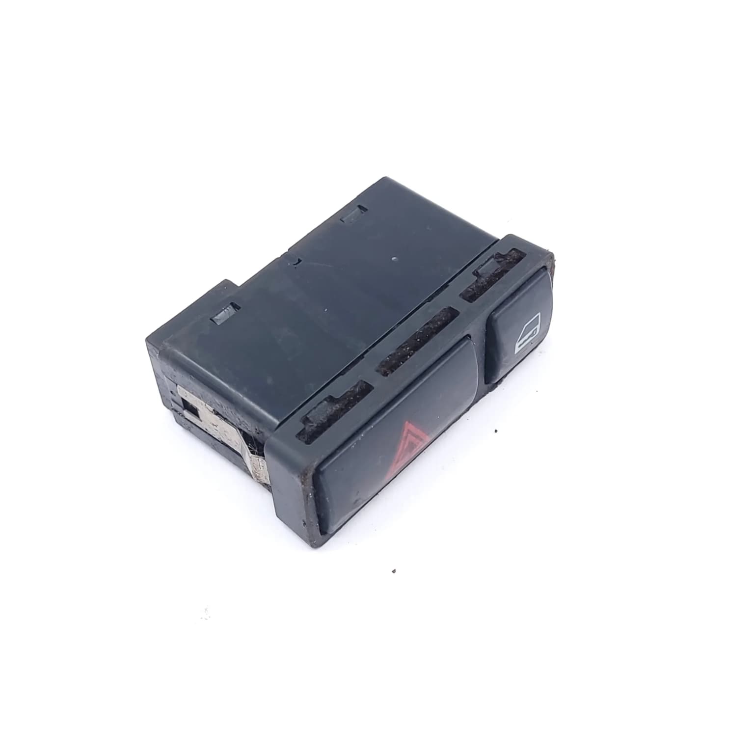 Hazard light switch BMW 3 (E46) 1998–2007 318 d M47 D20 (204D1) 8368920 – 1