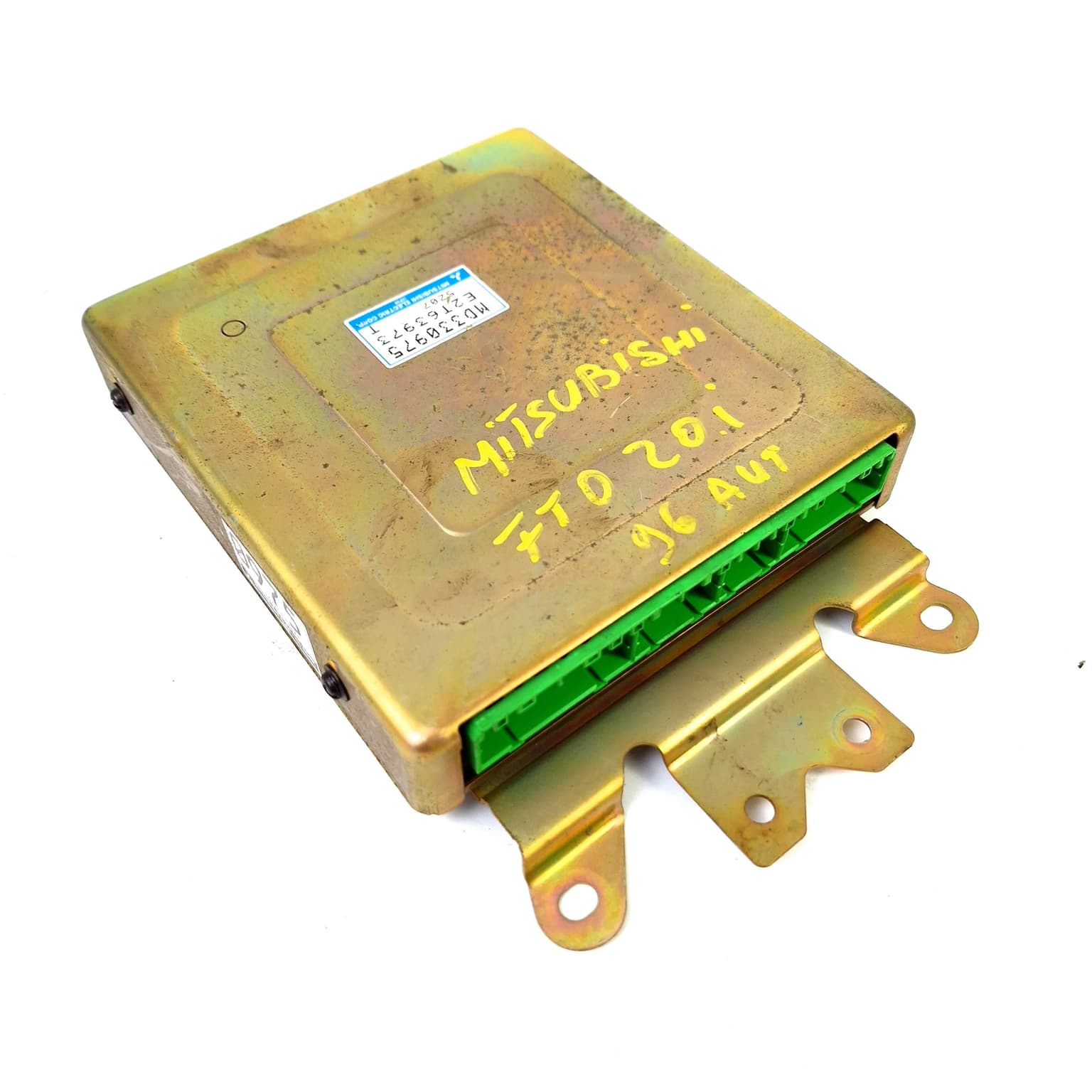 Engine control unit Mitsubishi FTO cupe (DEA) 1994–2001 2.0 (DE3A) MD330975 – 1
