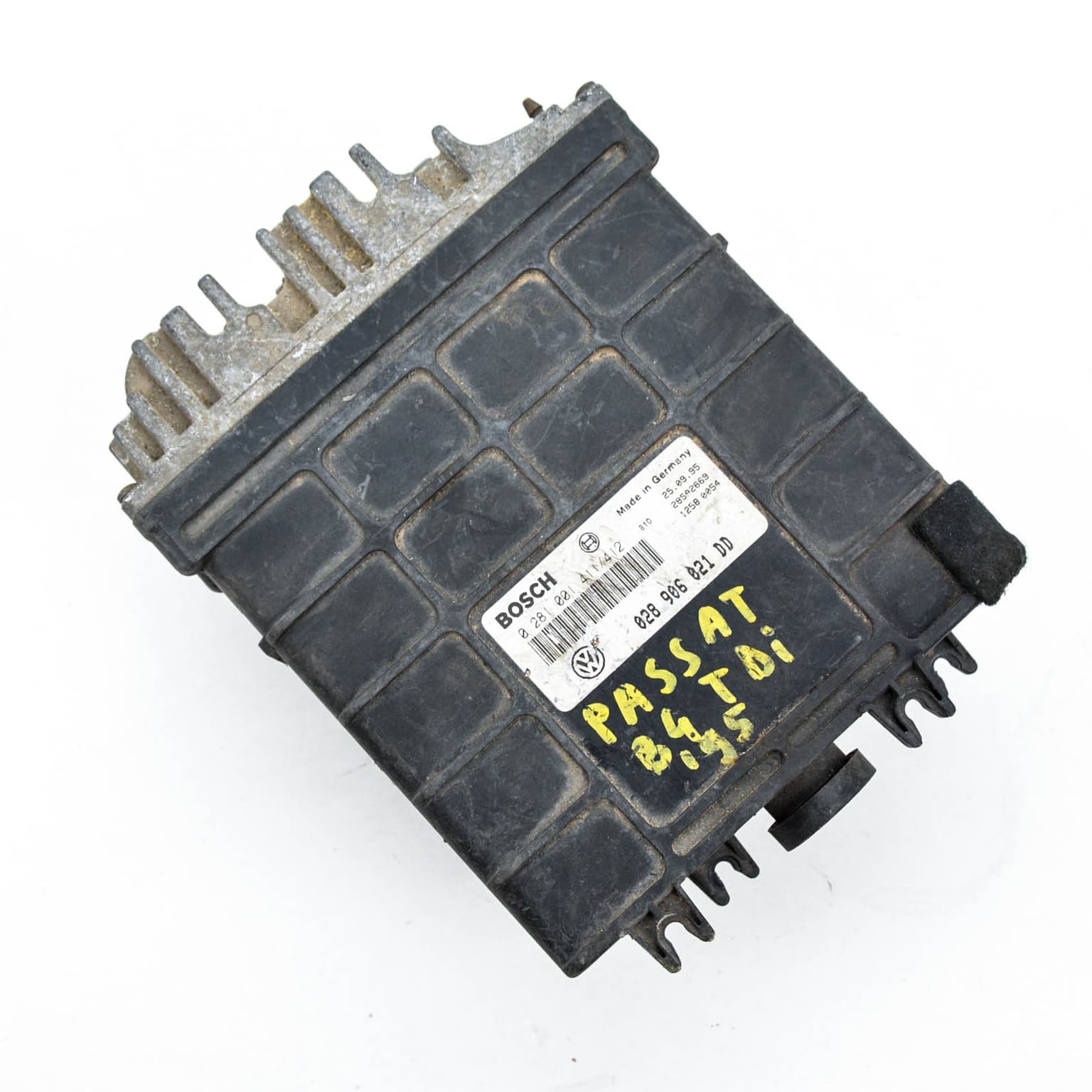 Engine control unit VW PASSAT B4 1993–1996 1.9 TDI 028906021DD – 1