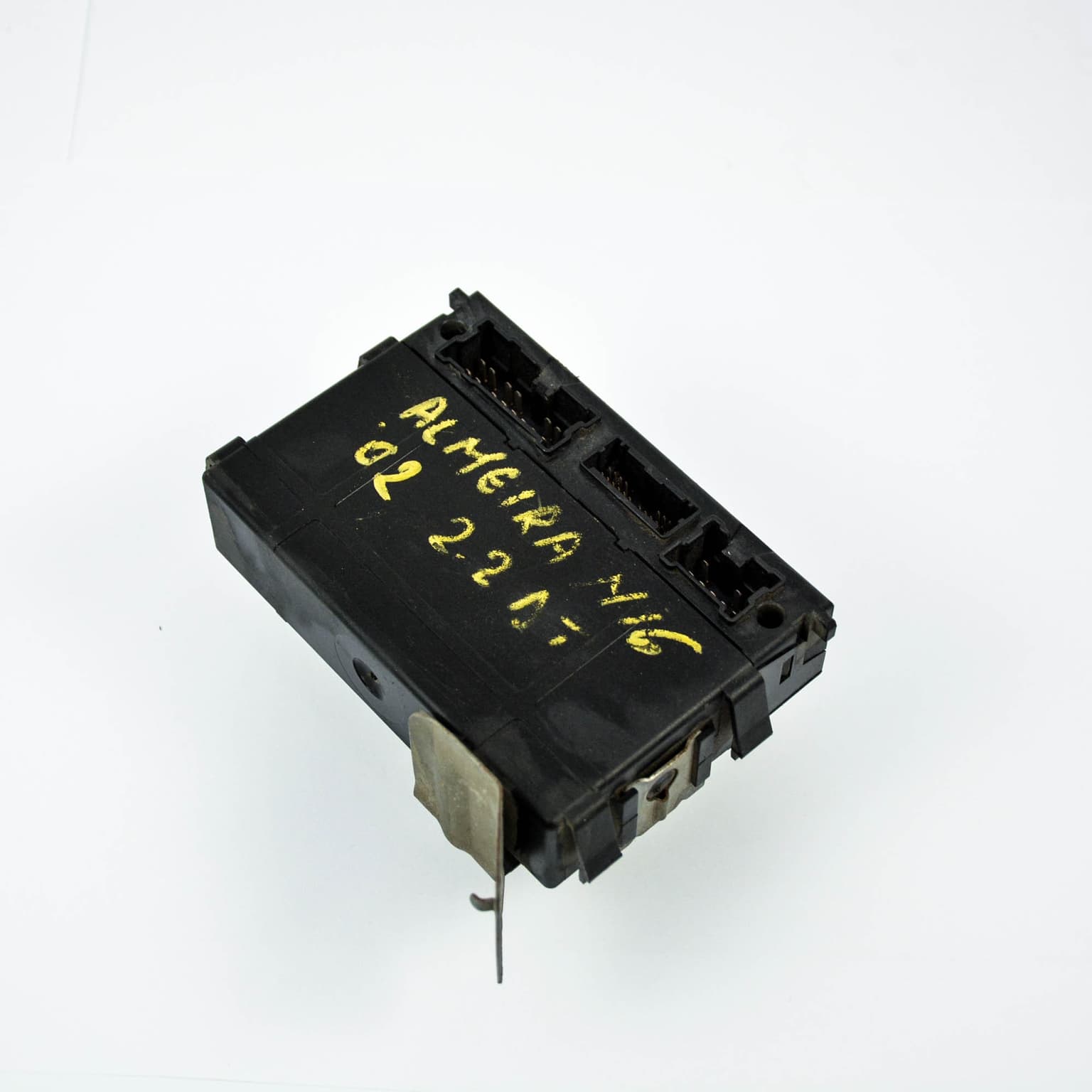 Comfort control module Nissan ALMERA Mk 2 (N16) 2000–2006 2.2 Di YD22DDT 28551BM414 – 1