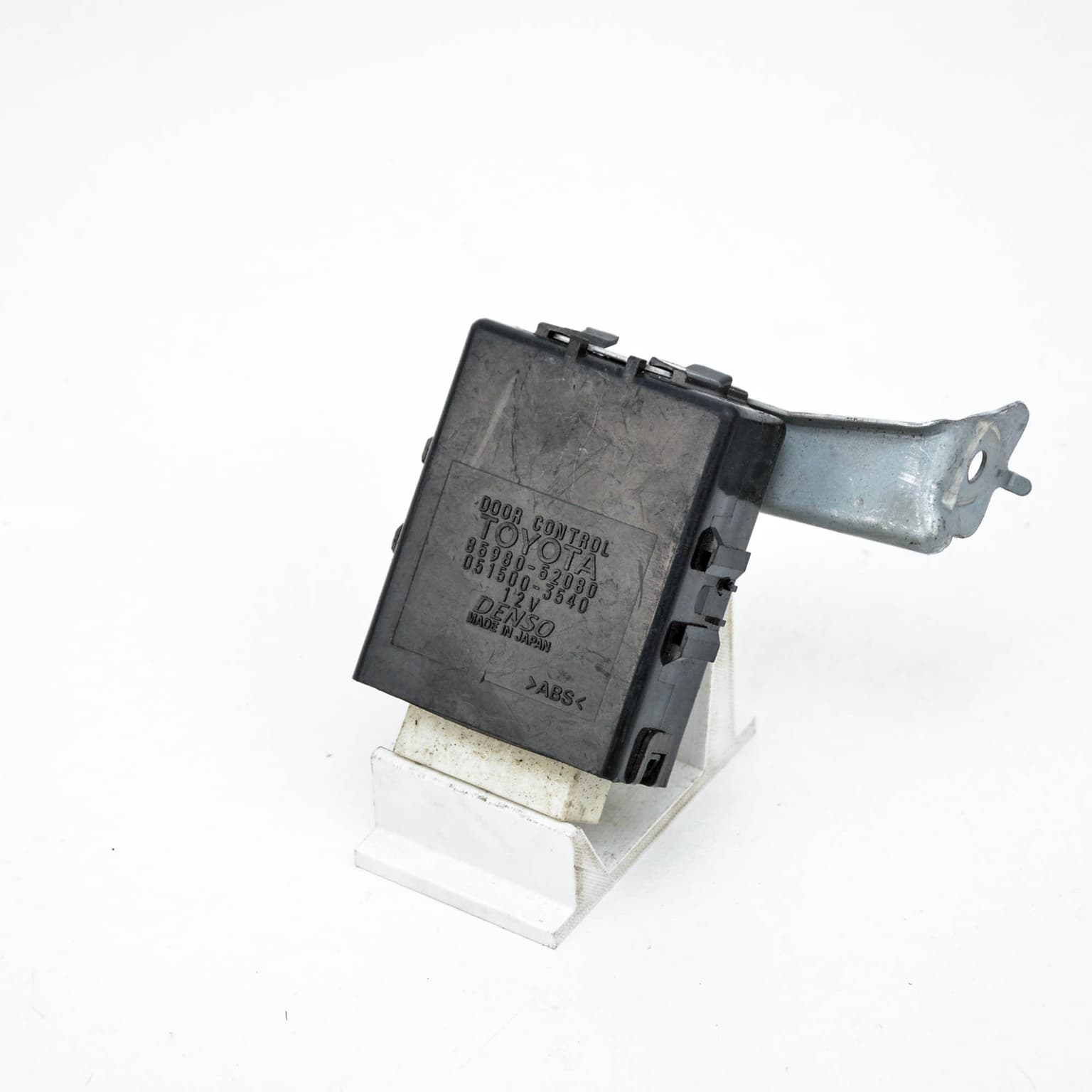 Control unit Toyota YARIS (XP90) 2005–2011 1.0 VVT-i 1KR-FE 8598052080 – 1