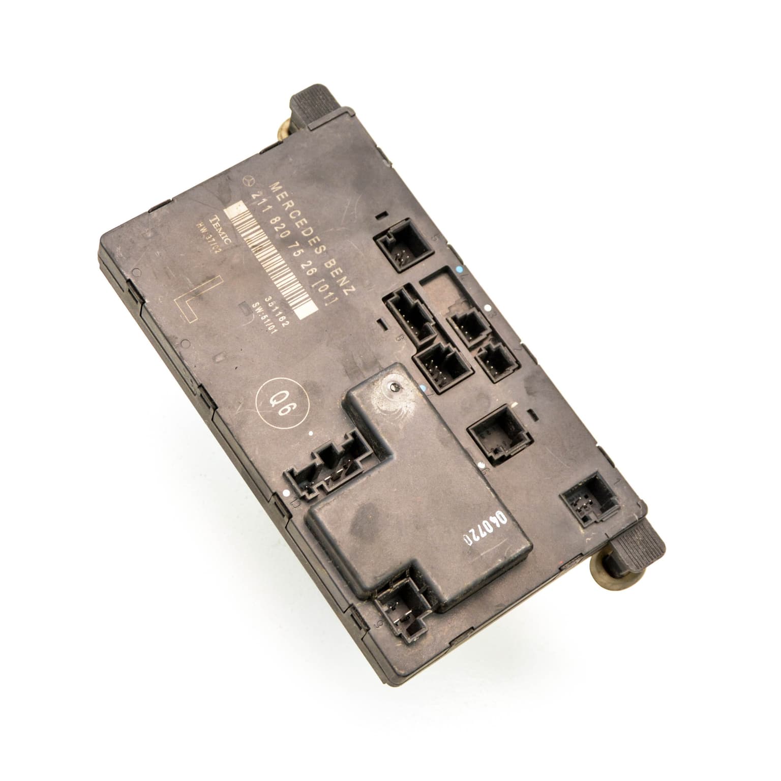 Control unit Mercedes-Benz E-CLASS (W211) 2002–2009 2118207526 – 1