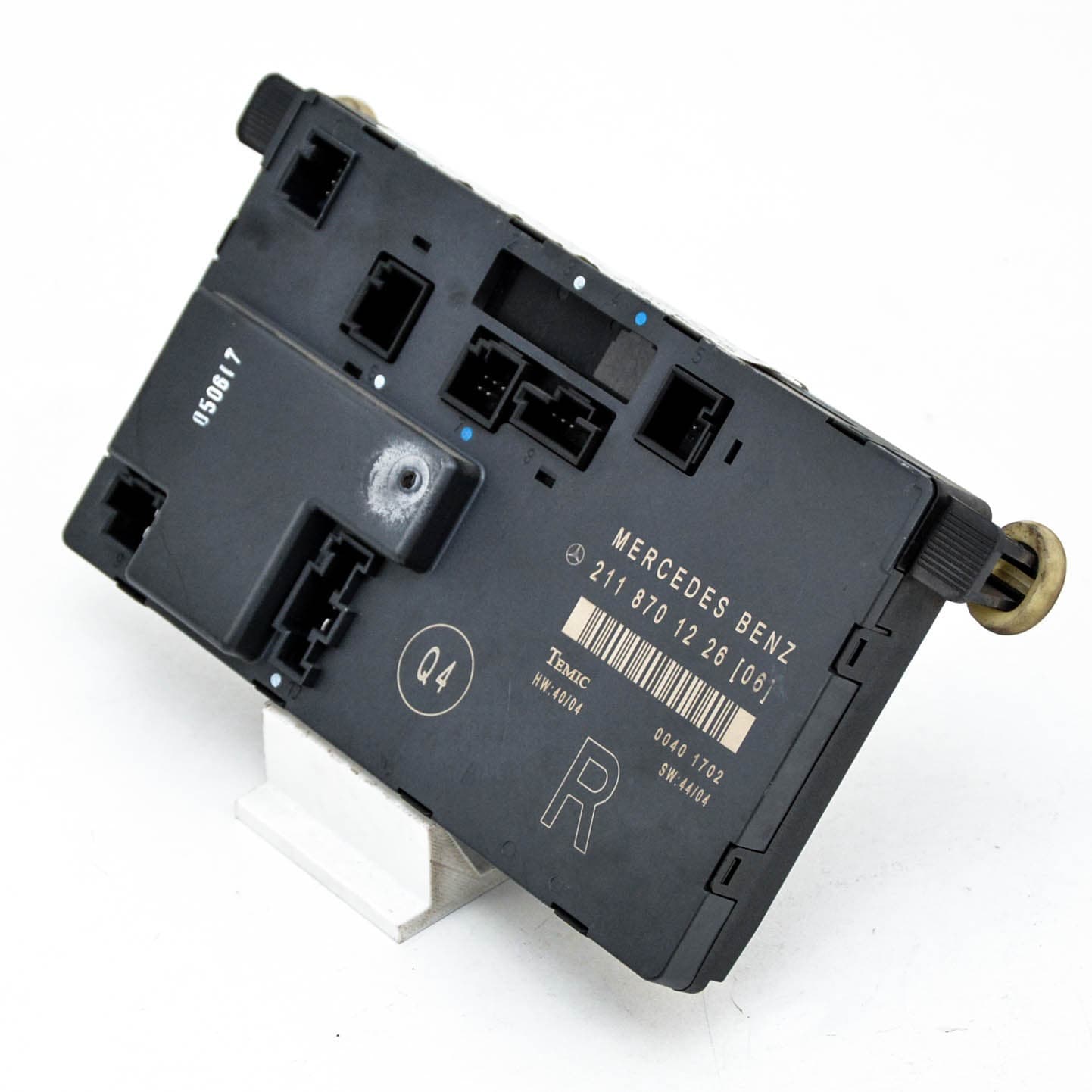 Comfort control module Mercedes-Benz E-CLASS (W211) 2002–2009 E 320 CDI (211.022) OM 642.920 2118701226 – 1