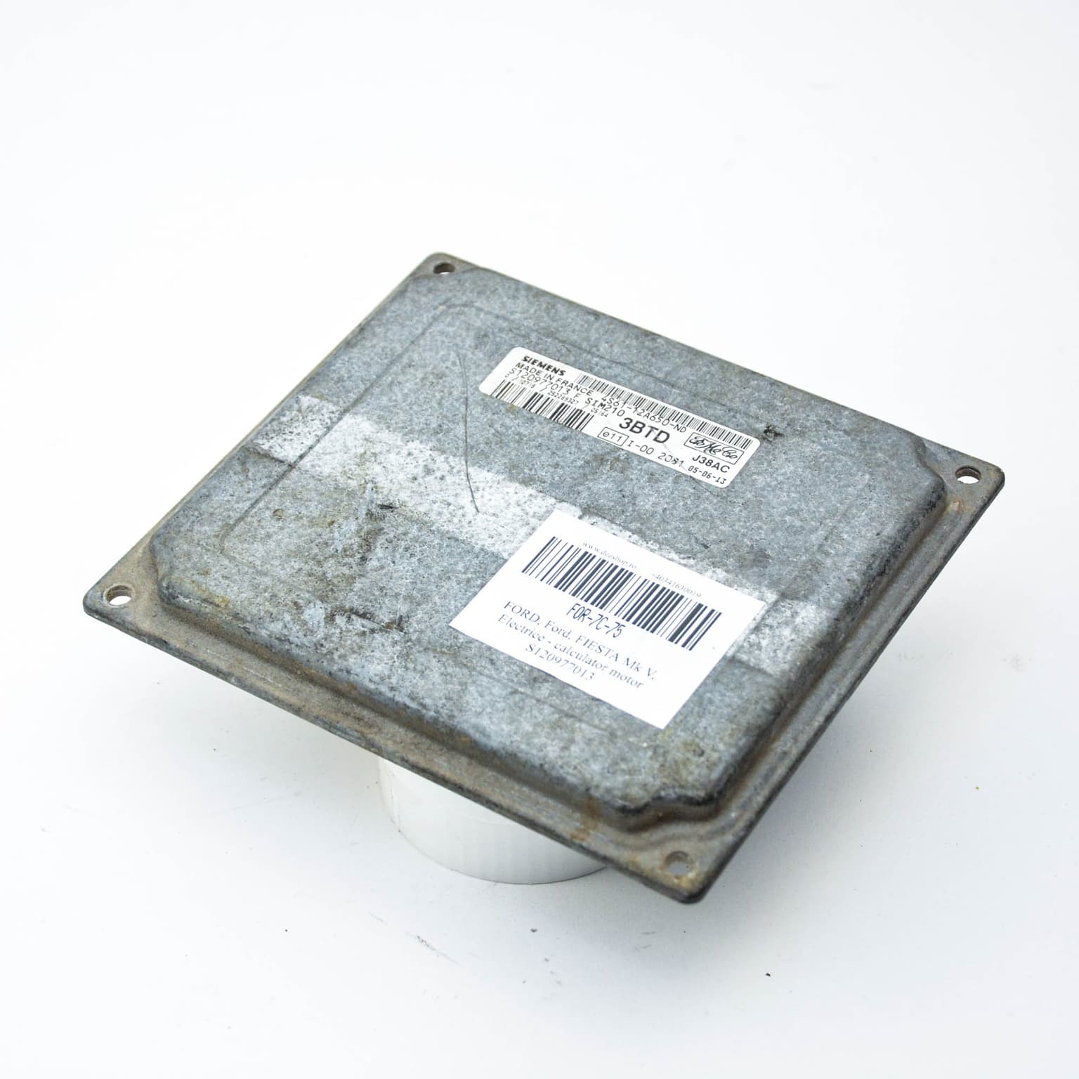 Engine control unit Ford FIESTA Mk 5 2002–2008 S120977013 – 1