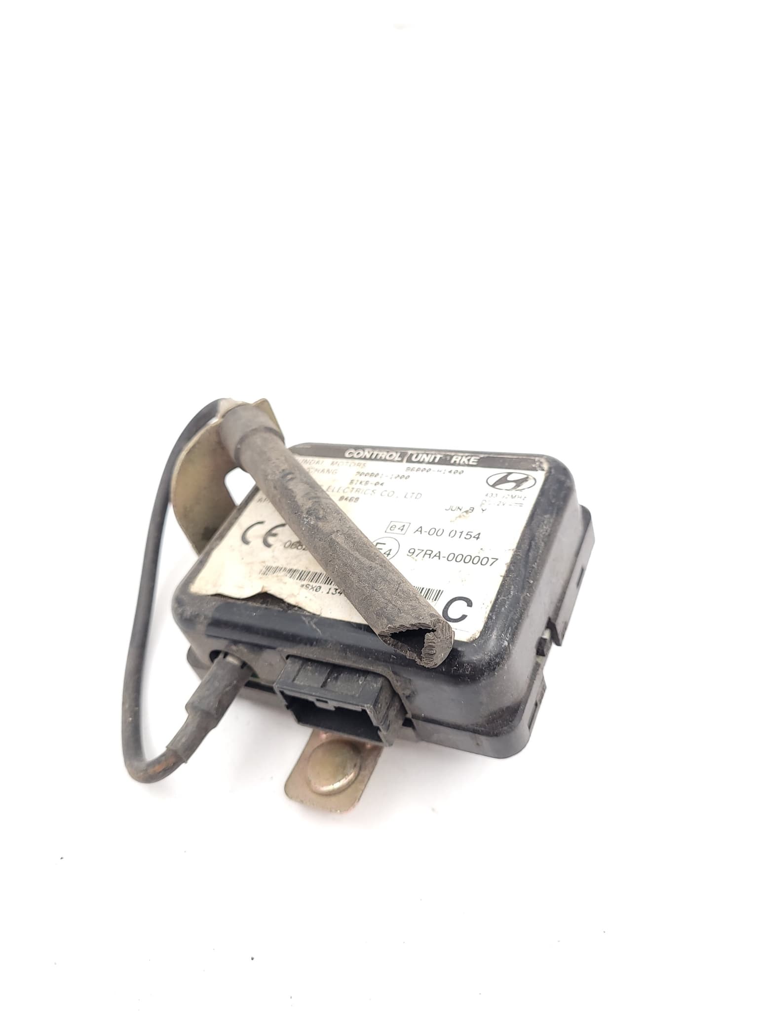 Control unit Hyundai TERRACAN (HP) 2001–2007 96800H1400 – 1