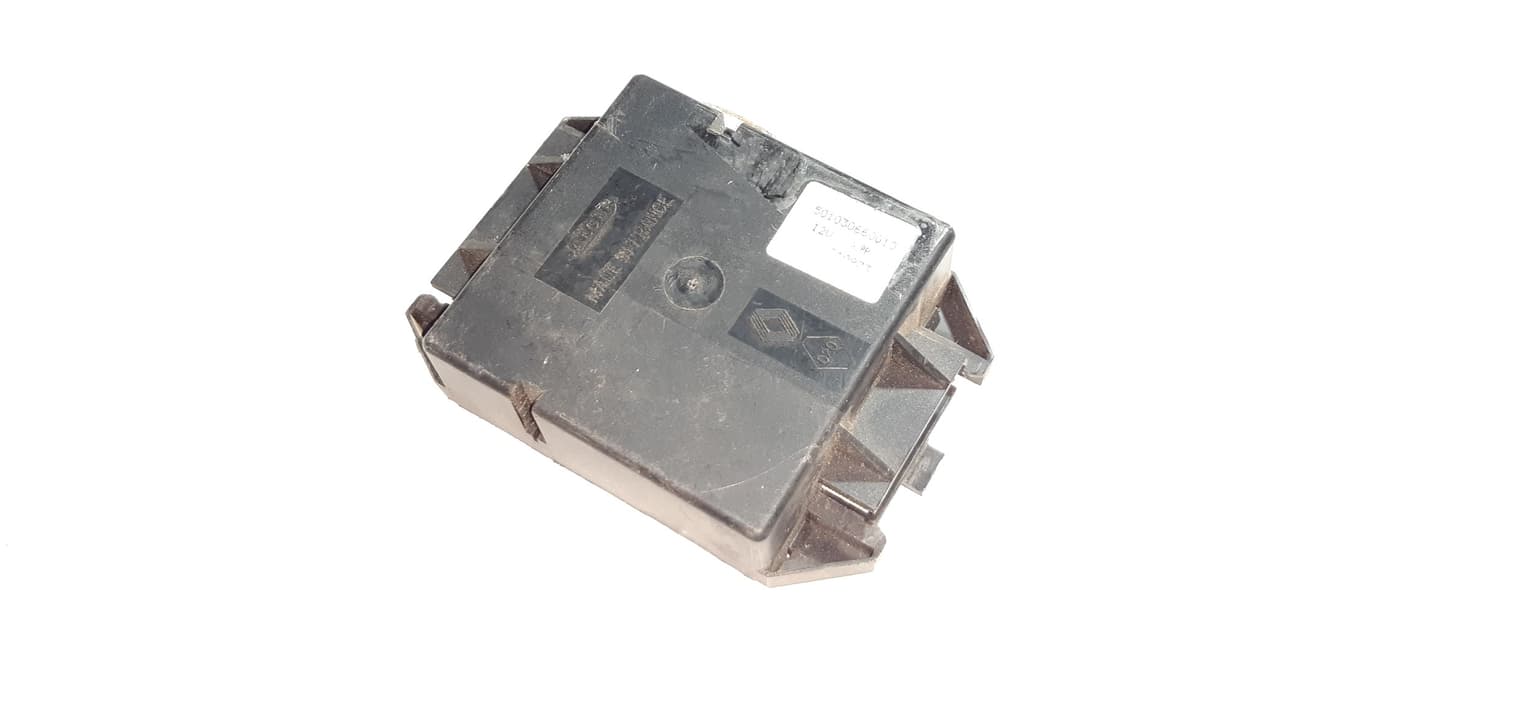 Control unit Renault LAGUNA 1 1993–2001 7700810873 – 1