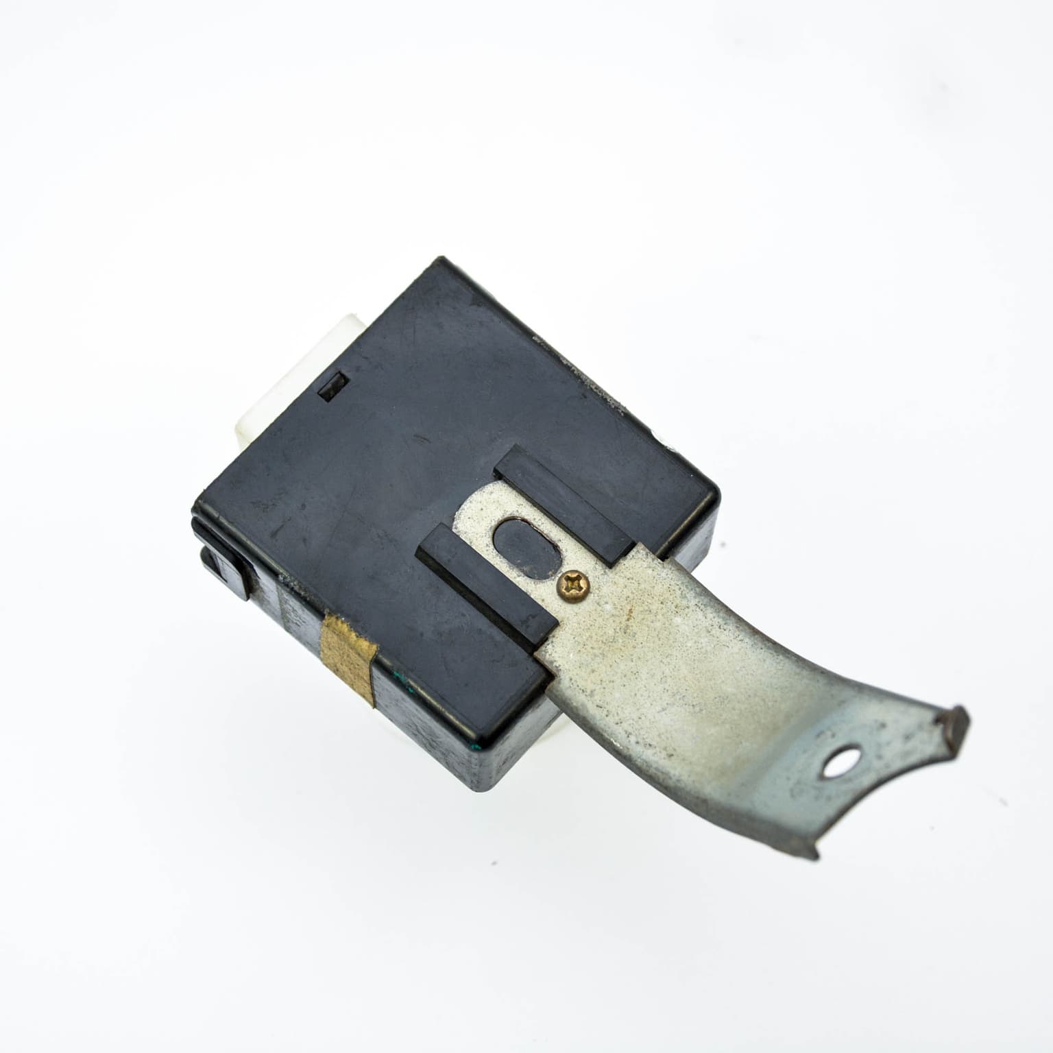 Calculateur Mazda PREMACY (CP) 1999–2005 G8D327AB – 1