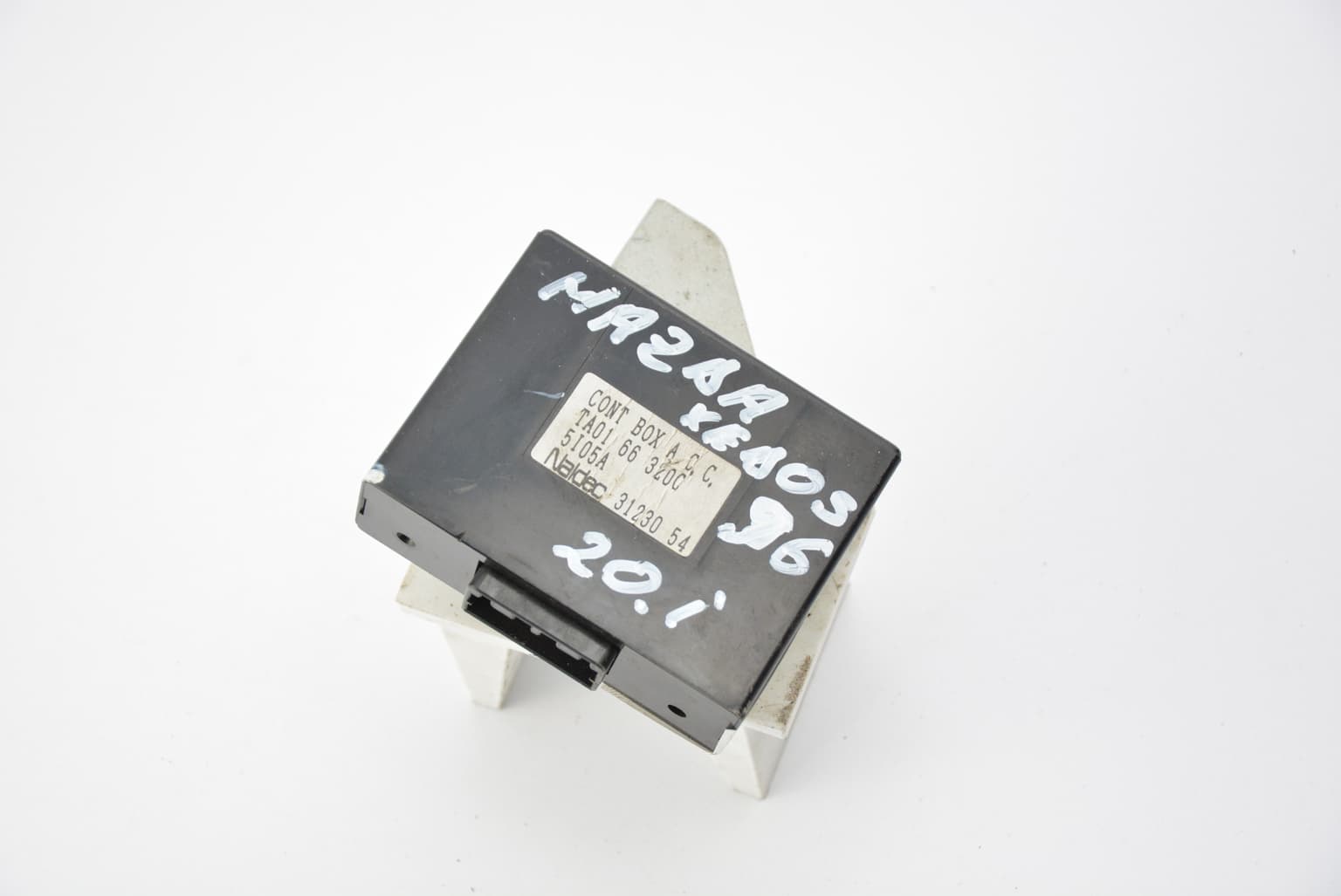 Control unit Mazda XEDOS 9 (TA) 1993–2002 2.0 24V KF TA0166320C – 1