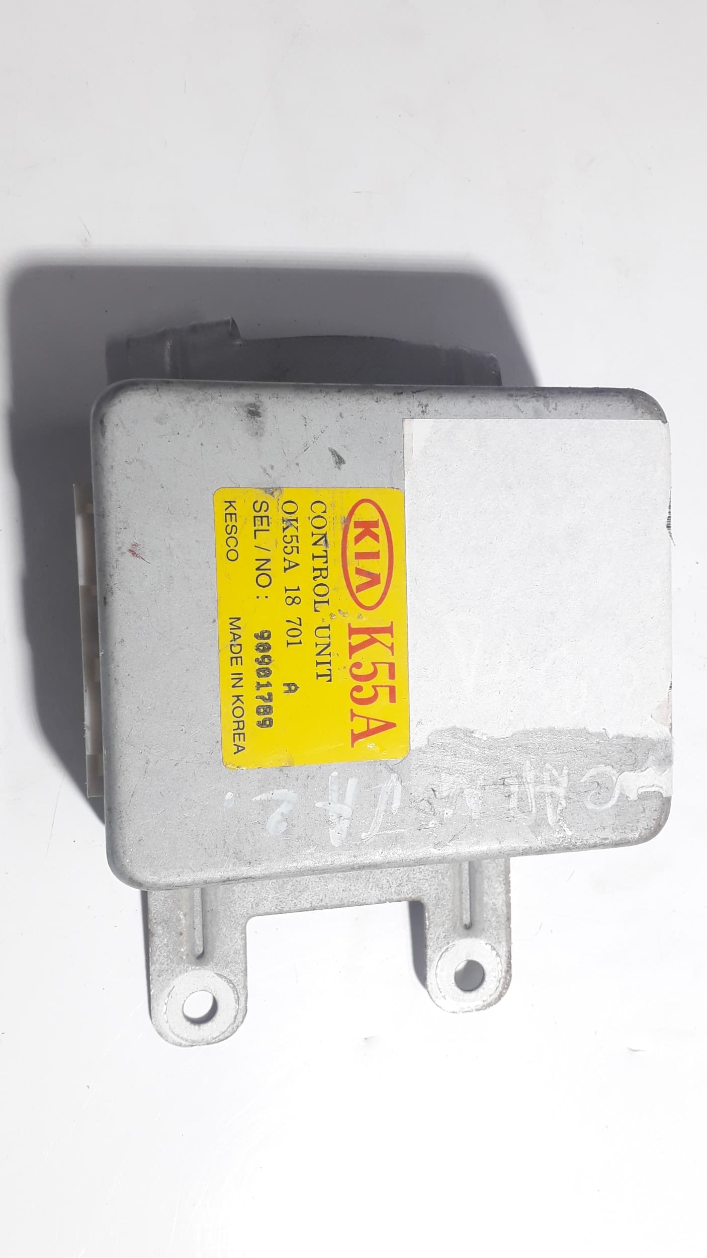 Control unit Kia CARNIVAL 1998–2006 0K55A18701 – 1