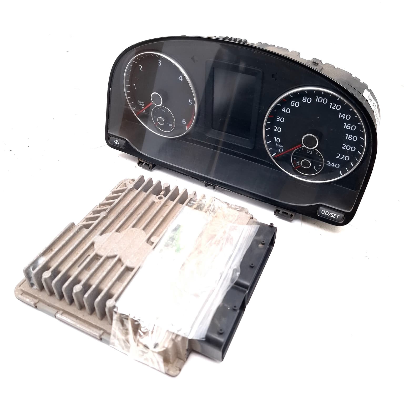 Ignition kit VW CADDY 3 2004–2015 1.6 TDI CAYD 03L906023PC – 1