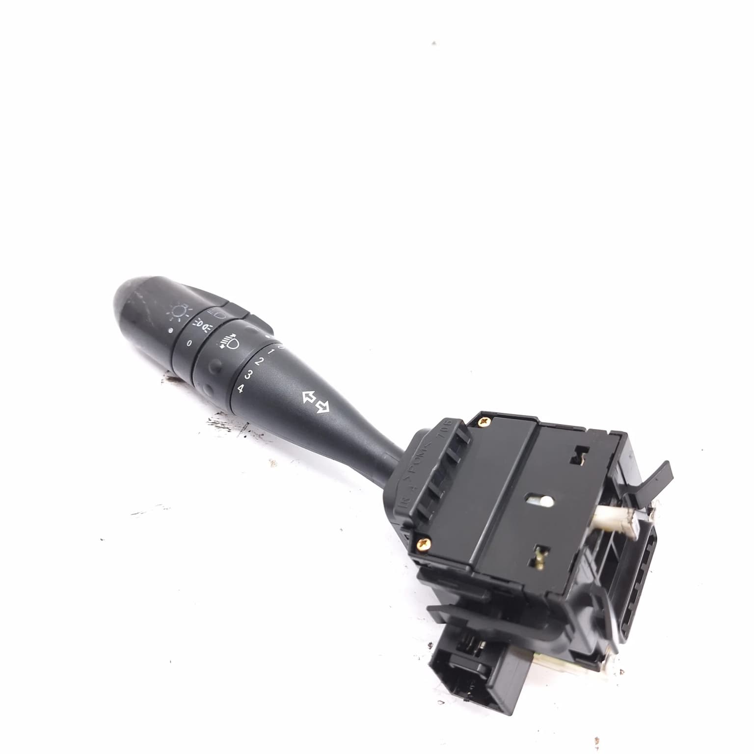 Turn signal lever Mitsubishi COLT 6 (Z3A, Z2A) 2002–2012 1.5 DI-D OM 639.939 Z900914700 – 1