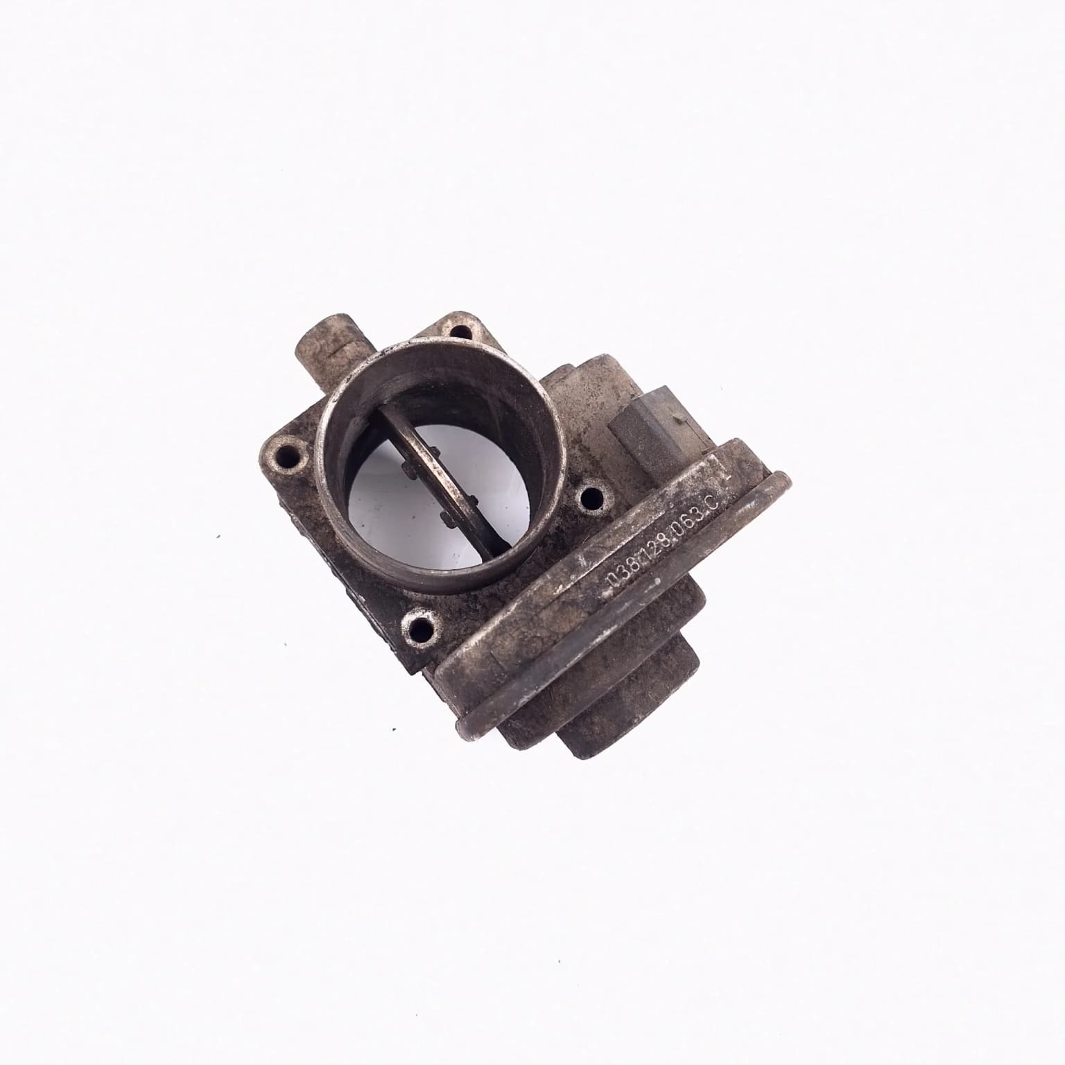 Throttle valve VW CADDY 3 2004–2015 2.0 SDI 038128063C – 1