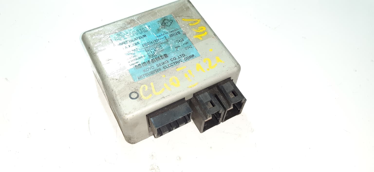 Control unit Renault CLIO 2 / SYMBOL 1 1998–2008 8200061924 – 1