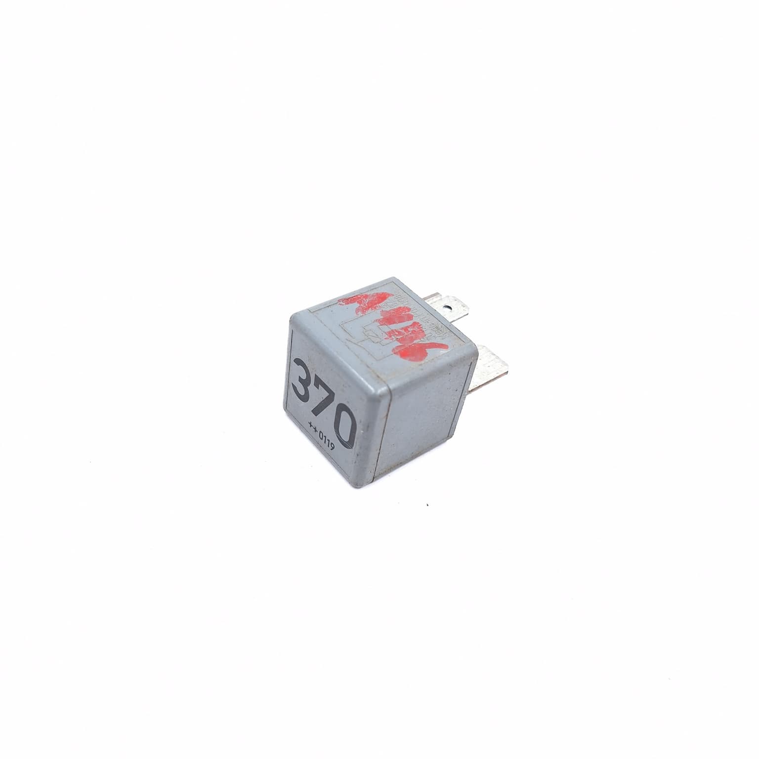 Relay Audi A8 (4D) 1994–2002 8D0951253 – 1