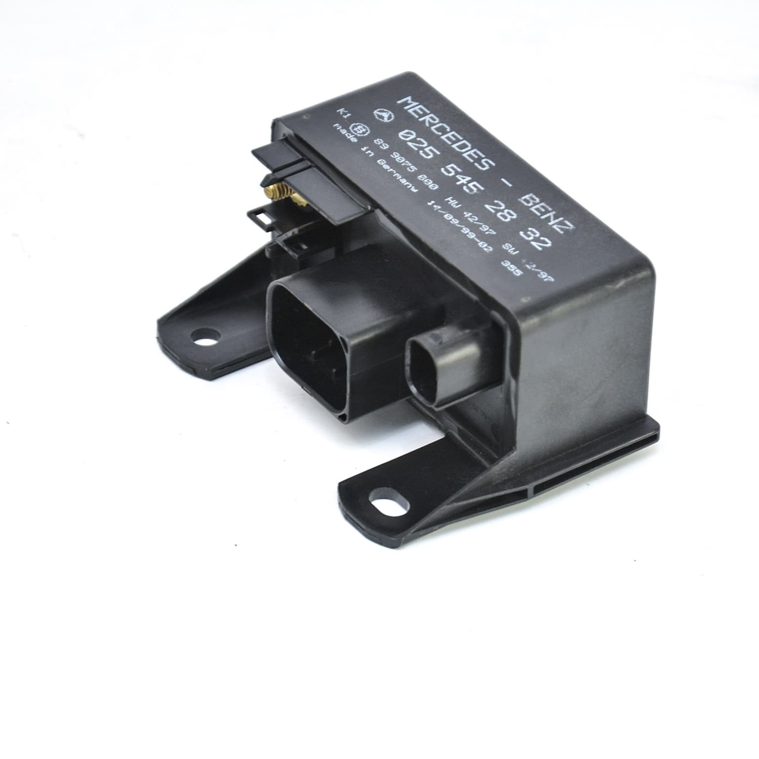 Relay Mercedes-Benz A-CLASS (W168) 1997–2004 0255452832 – 1