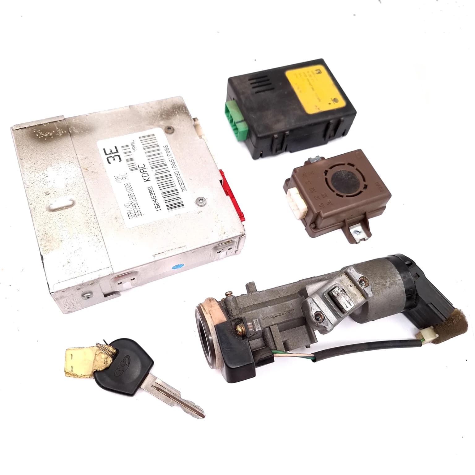 Kit calculateur et serrures Daewoo LEGANZA (KLAV) 1997–2004 2.0 16V X 20 SED 16246399 – 1