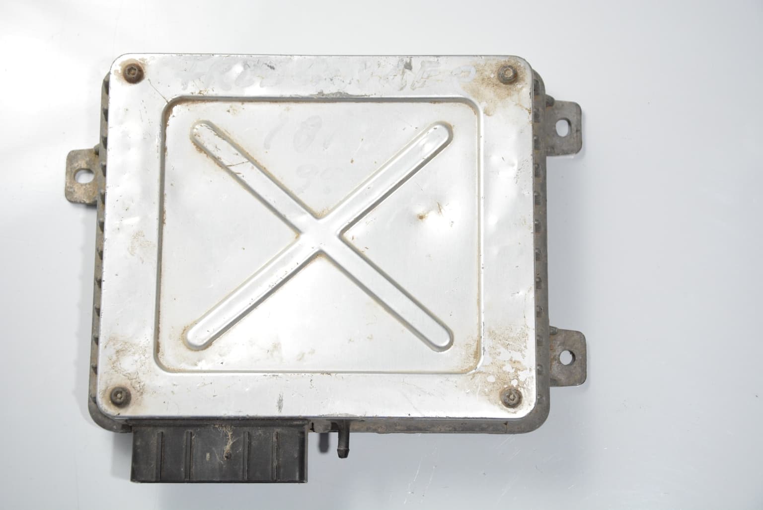Engine control unit Land Rover FREELANDER 1 1998–2006 1.8 i 16V 4x4 1879MKC104392 – 1