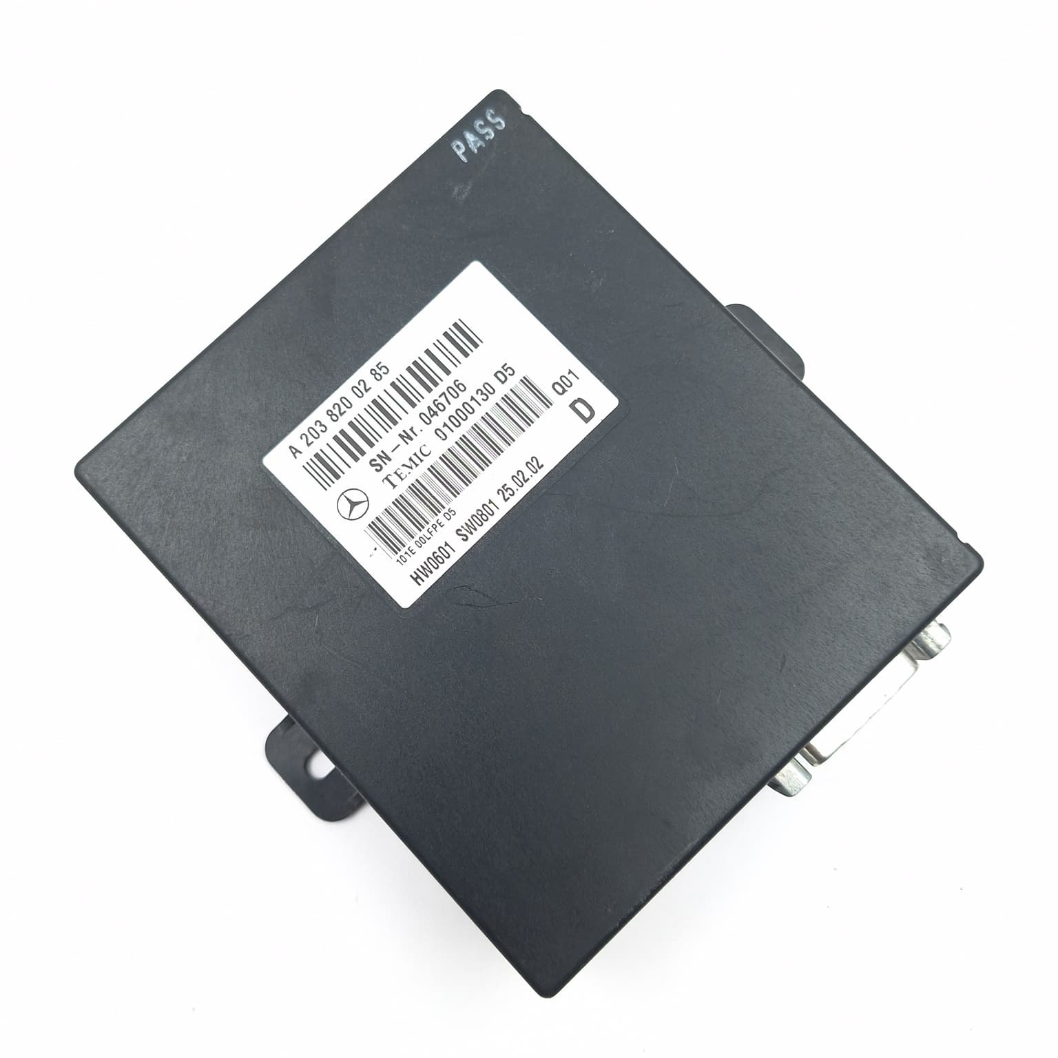 Control unit Mercedes-Benz C-CLASS (W203) 2000–2007 A2038200285 – 1