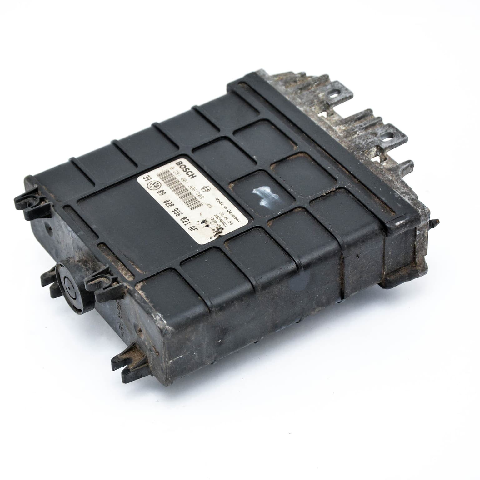 Engine control unit VW PASSAT B5, B5.5 1996–2005 028906021AF – 1