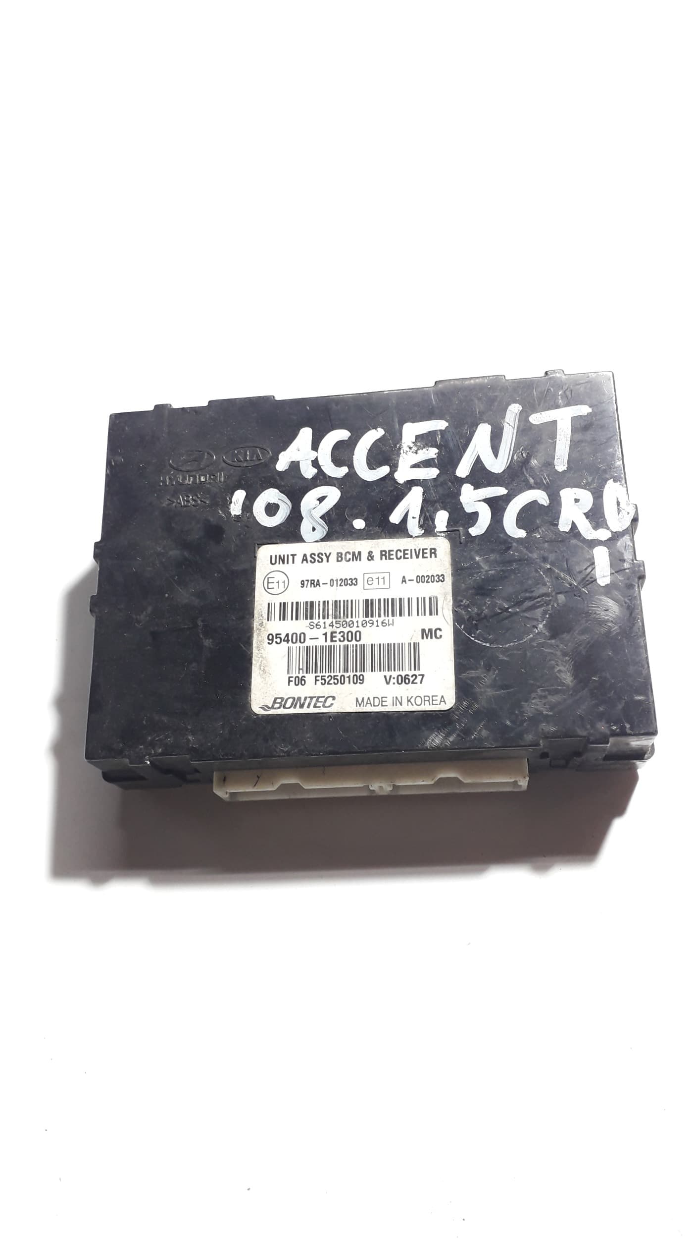 Control unit Hyundai ACCENT 3 (MC) 2005–2010 954001E300 – 1