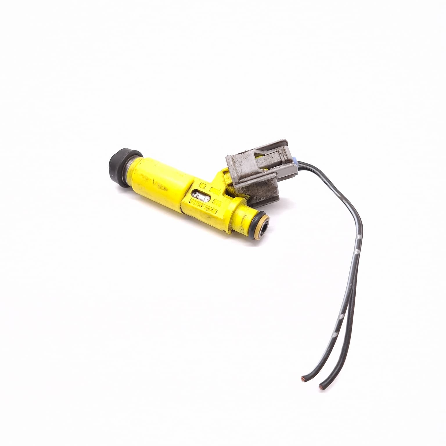 Fuel injector Toyota RAV 4 Mk 2 2000–2005 2.0 VVTi 4WD 1AZ-FE 2325028050 – 1