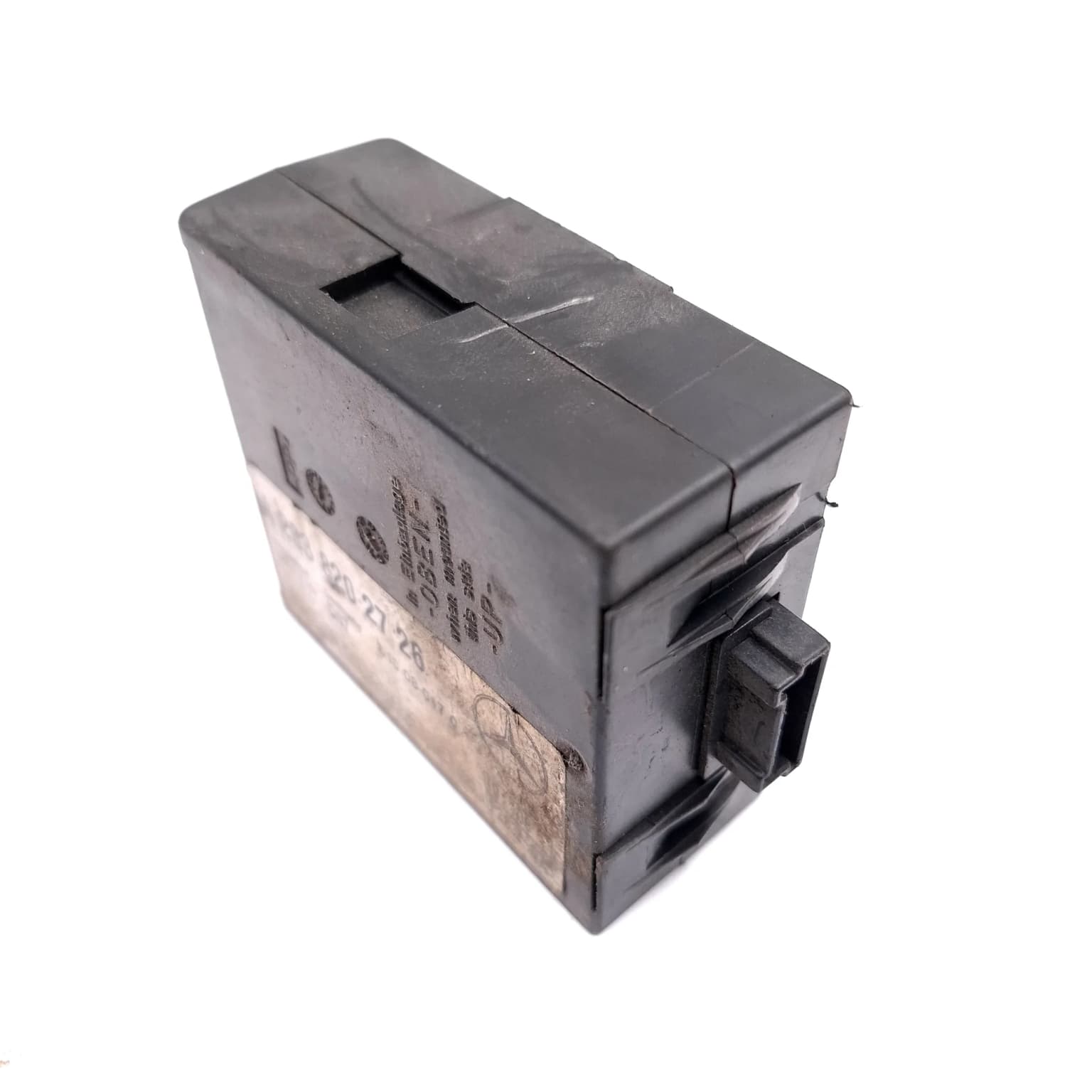 Calculateur Mercedes-Benz C-CLASS (W203) 2000–2007 A2038202726 – 1