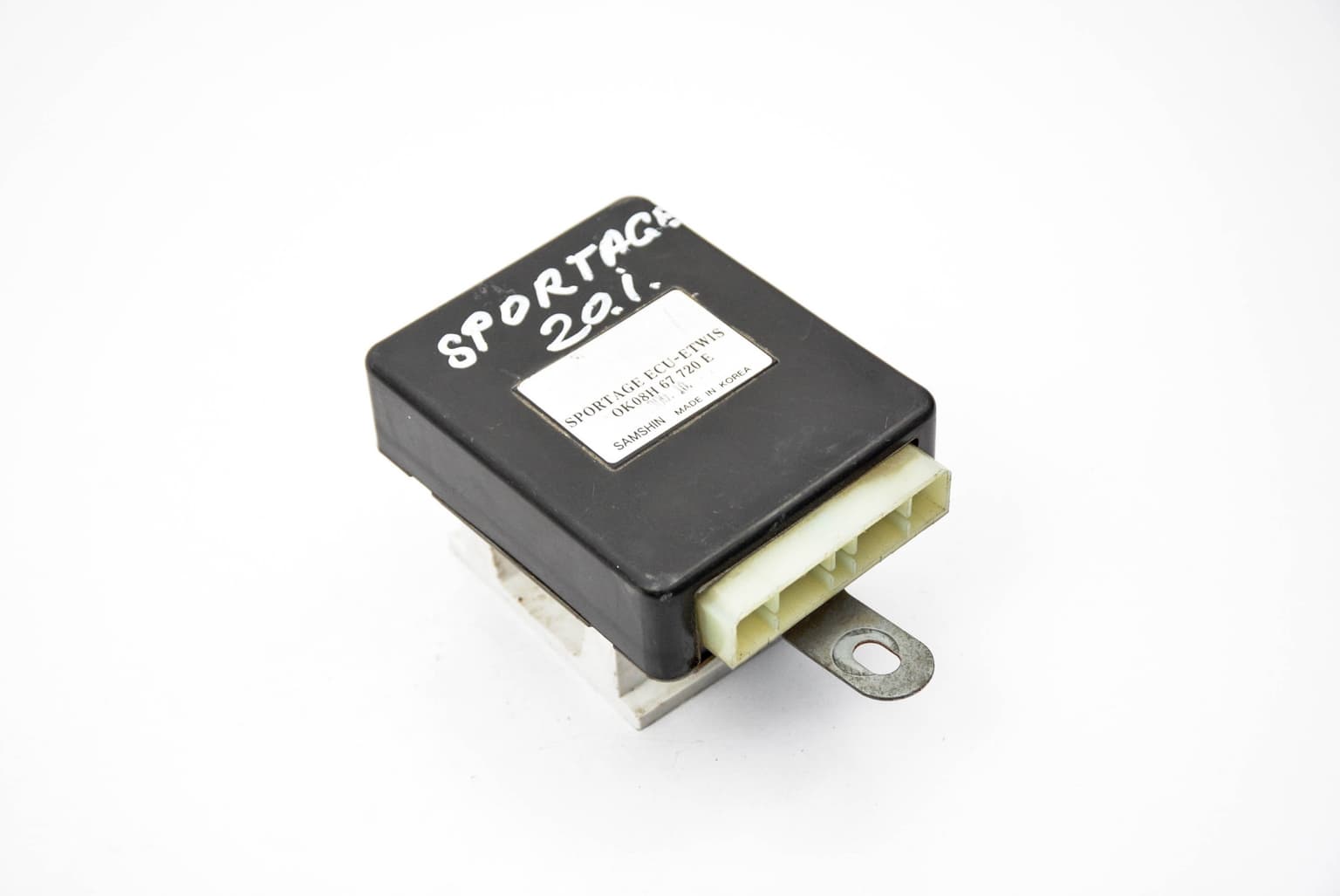 Control unit Kia SPORTAGE (K00) 1994–2002 2.0 4WD FE (16V) OK08H67720E – 1