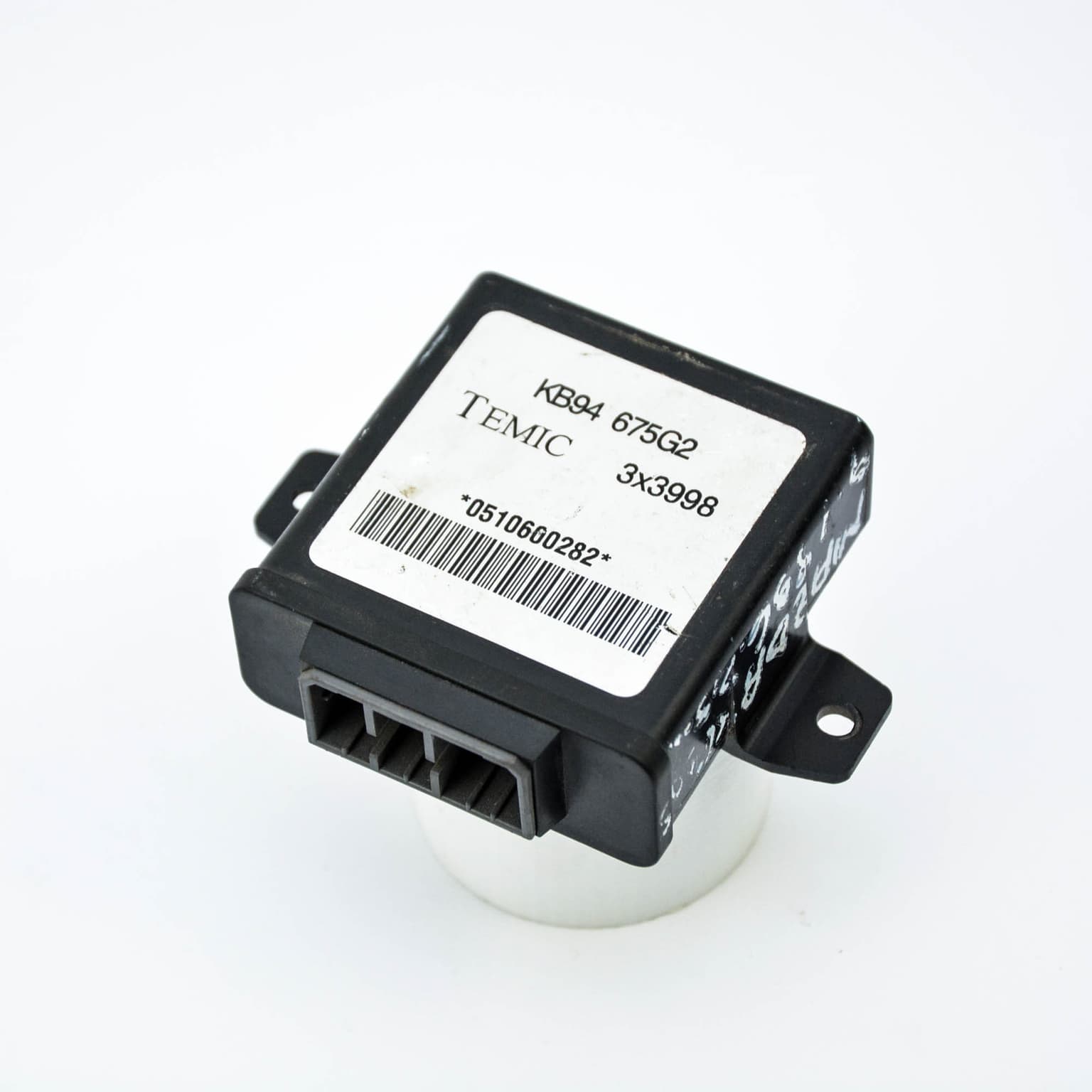 Control unit Mazda XEDOS 9 (TA) 1993–2002 KB94675G2 – 1