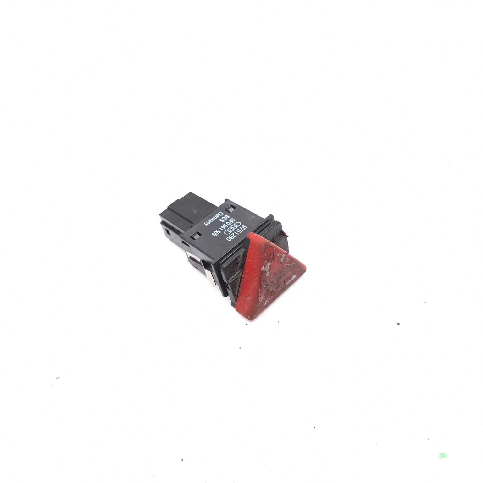 Hazard light switch Audi A3 (8P) 2003–2013 8P0941509 – 1