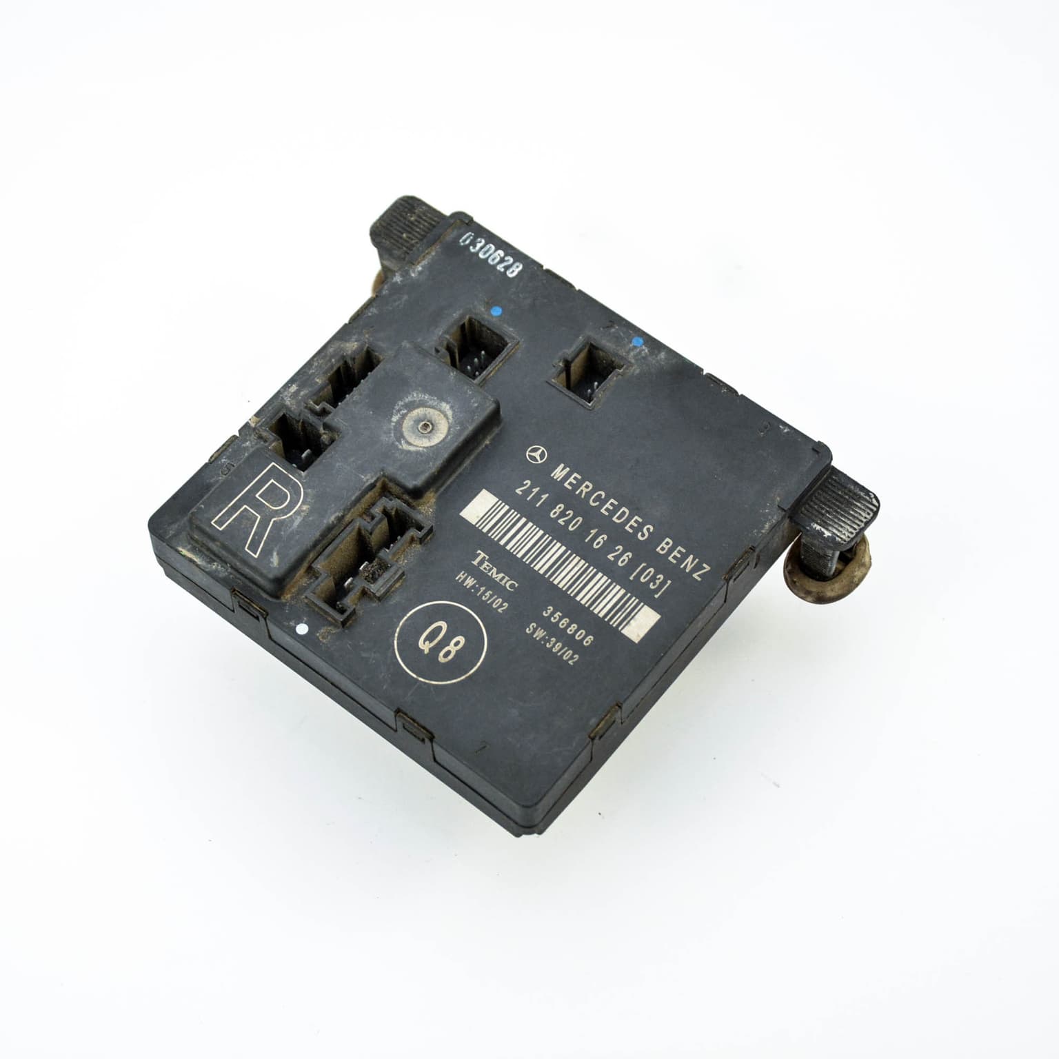 Calculateur Mercedes-Benz E-CLASS (W211) 2002–2009 2118201626 – 1