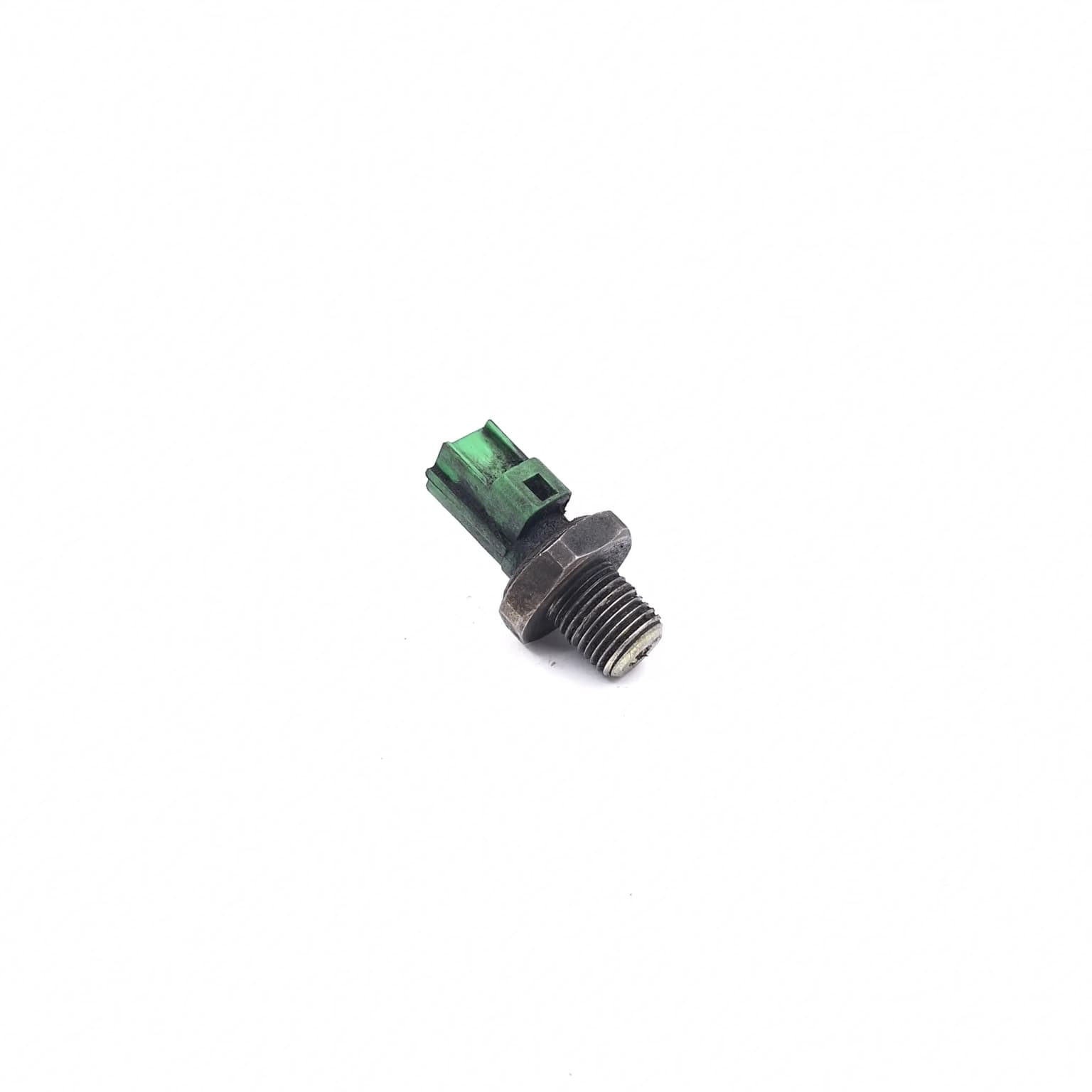 Oil pressure sensor Ford FOCUS Mk 2 2005–2010 – 1