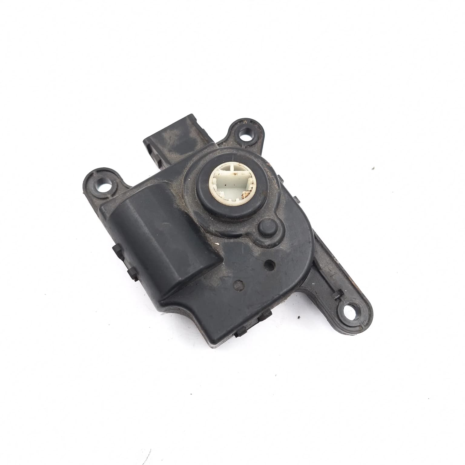 Electronic actuator Hyundai SANTA FE 2 (CM) 2005+ – 1