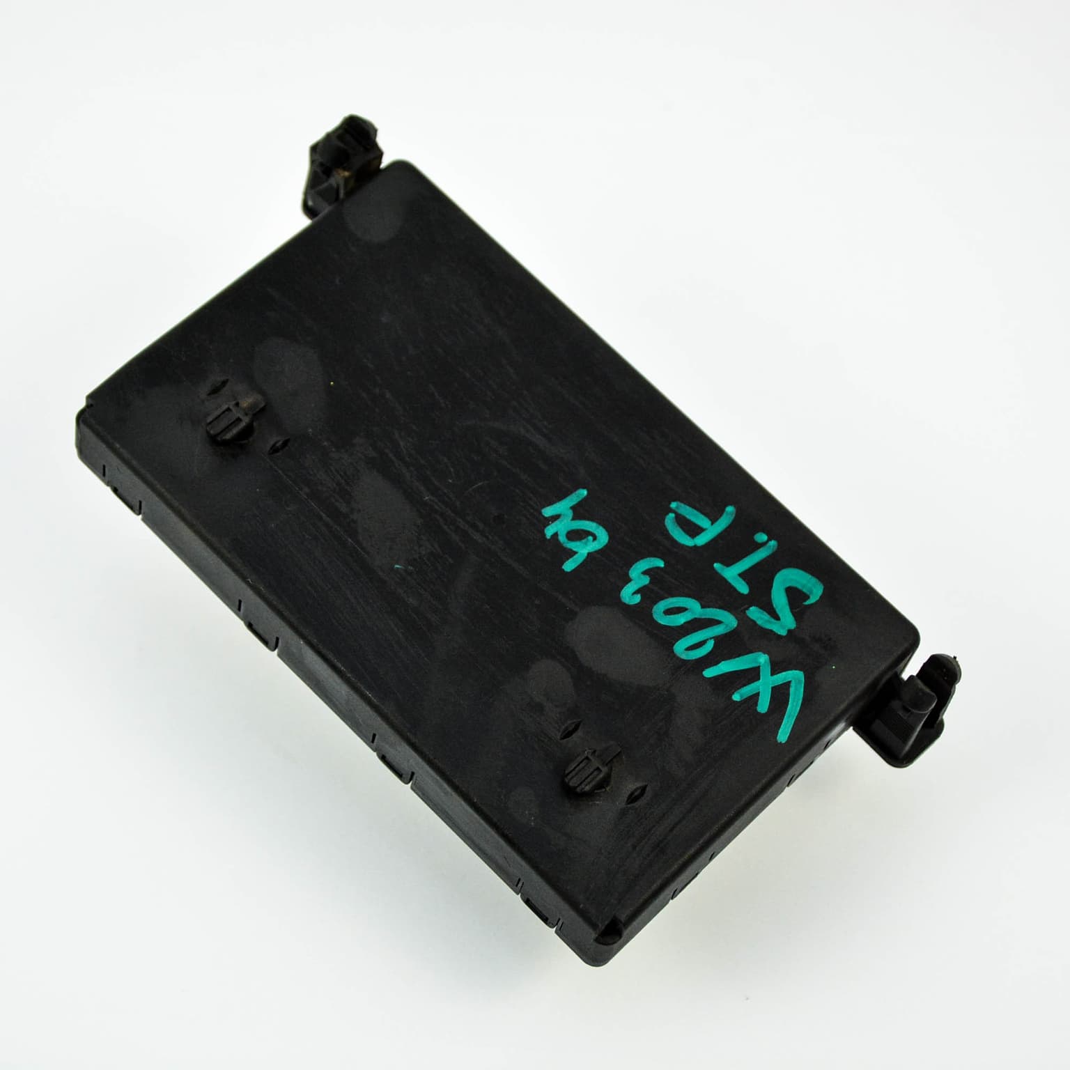 Control unit Mercedes-Benz C-CLASS (W203) 2000–2007 2038201385 – 1