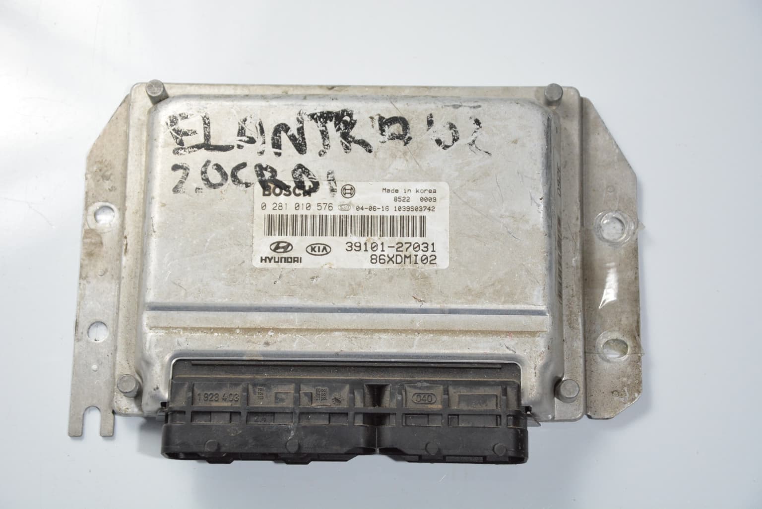 Engine control unit Hyundai ELANTRA (XD) 2000–2006 2.0 CRDi 0281010576 – 1