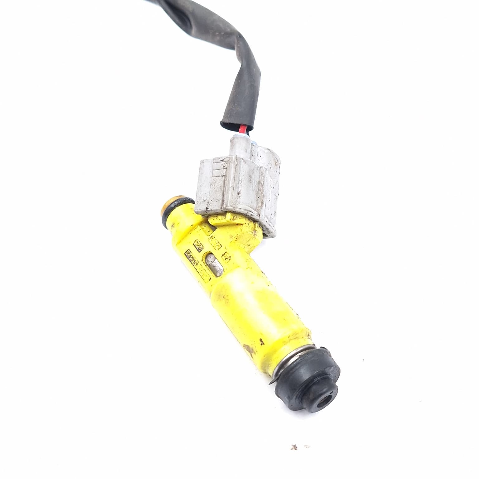 Fuel injector Toyota RAV 4 Mk 2 2000–2005 2.0 VVTi 4WD 1AZ-FE 2325028050 – 1