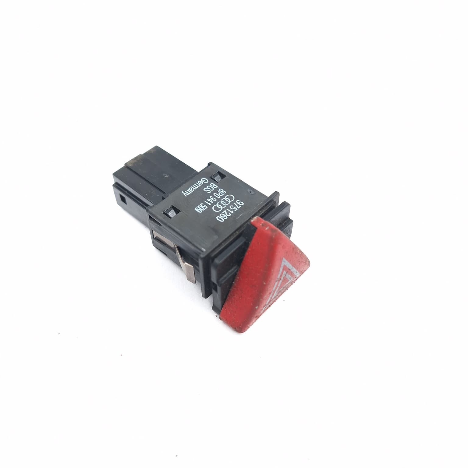 Hazard light switch Audi A3 (8P) 2003–2013 8P0941509 – 1