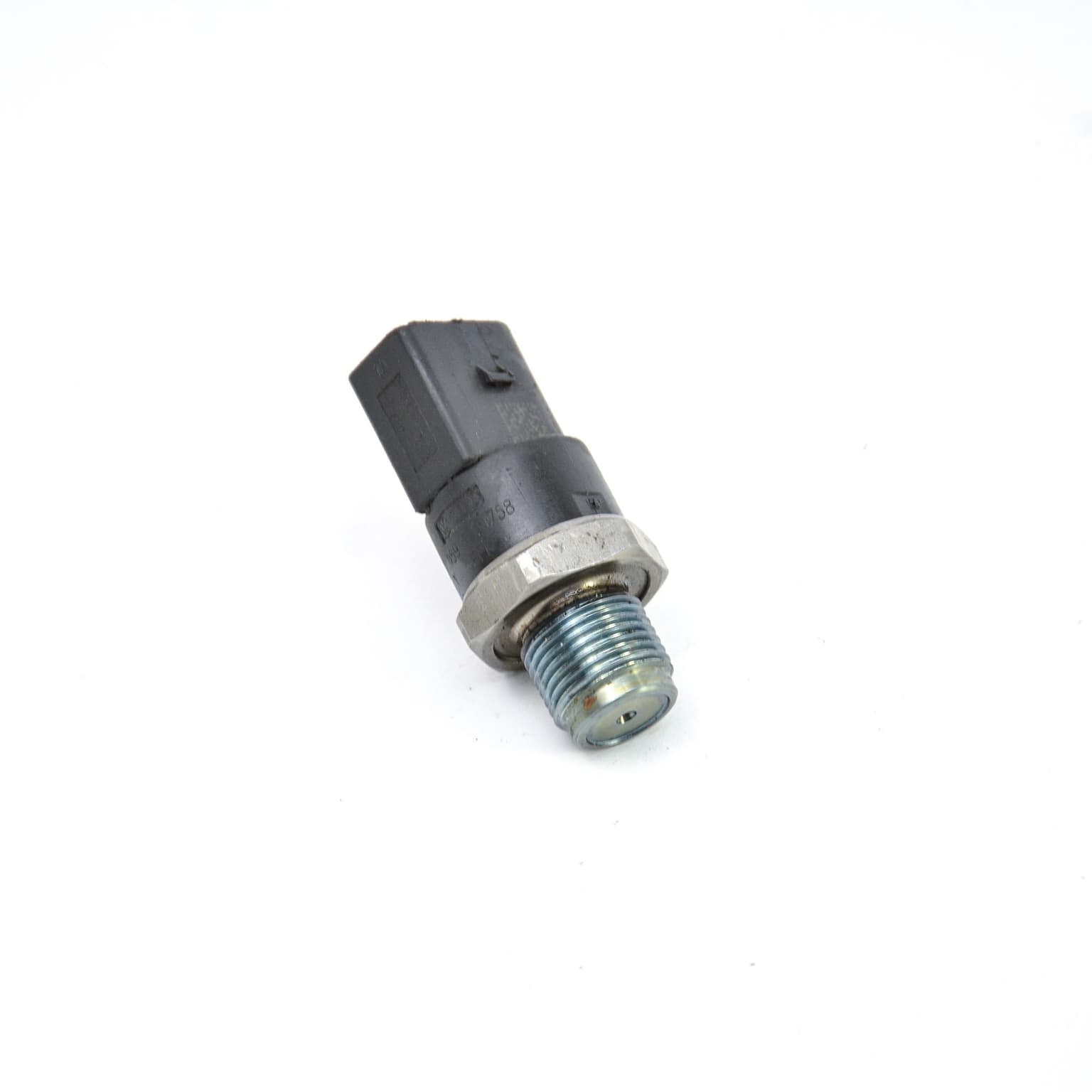 Fuel pressure sensor Audi A8 (4H) 2009–2017 059130758 – 1